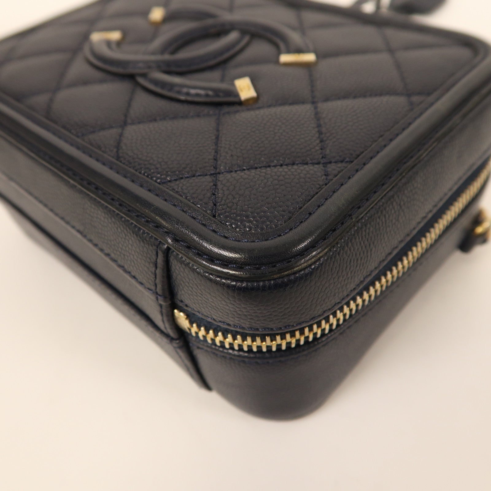 CHANEL 【激減優惠】牛皮皮革Vanity Case金扣鏈帶肩背袋
