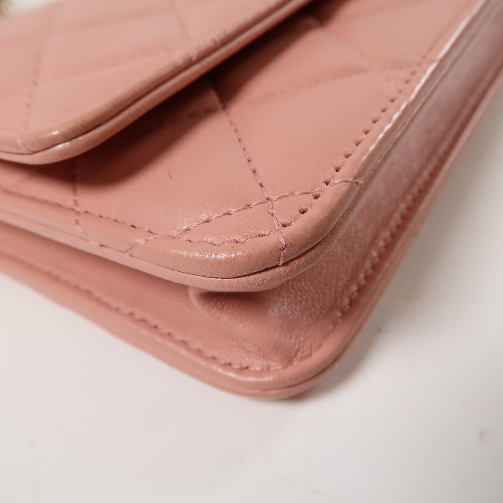 CHANEL 菱格羊皮皮革Wallet On Chain金扣鏈帶肩背袋粉紅色