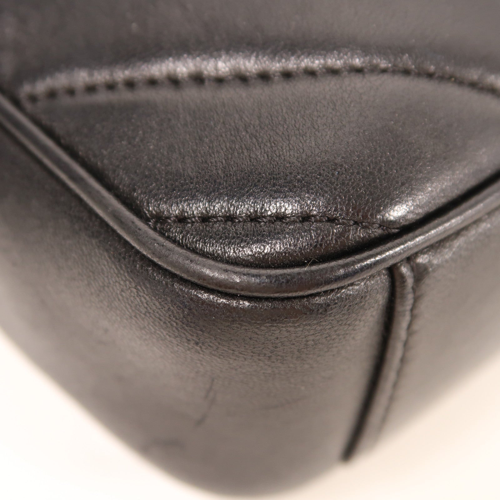 CHANEL 牛皮皮革Chain Shoulder Bag金扣鏈帶肩背袋