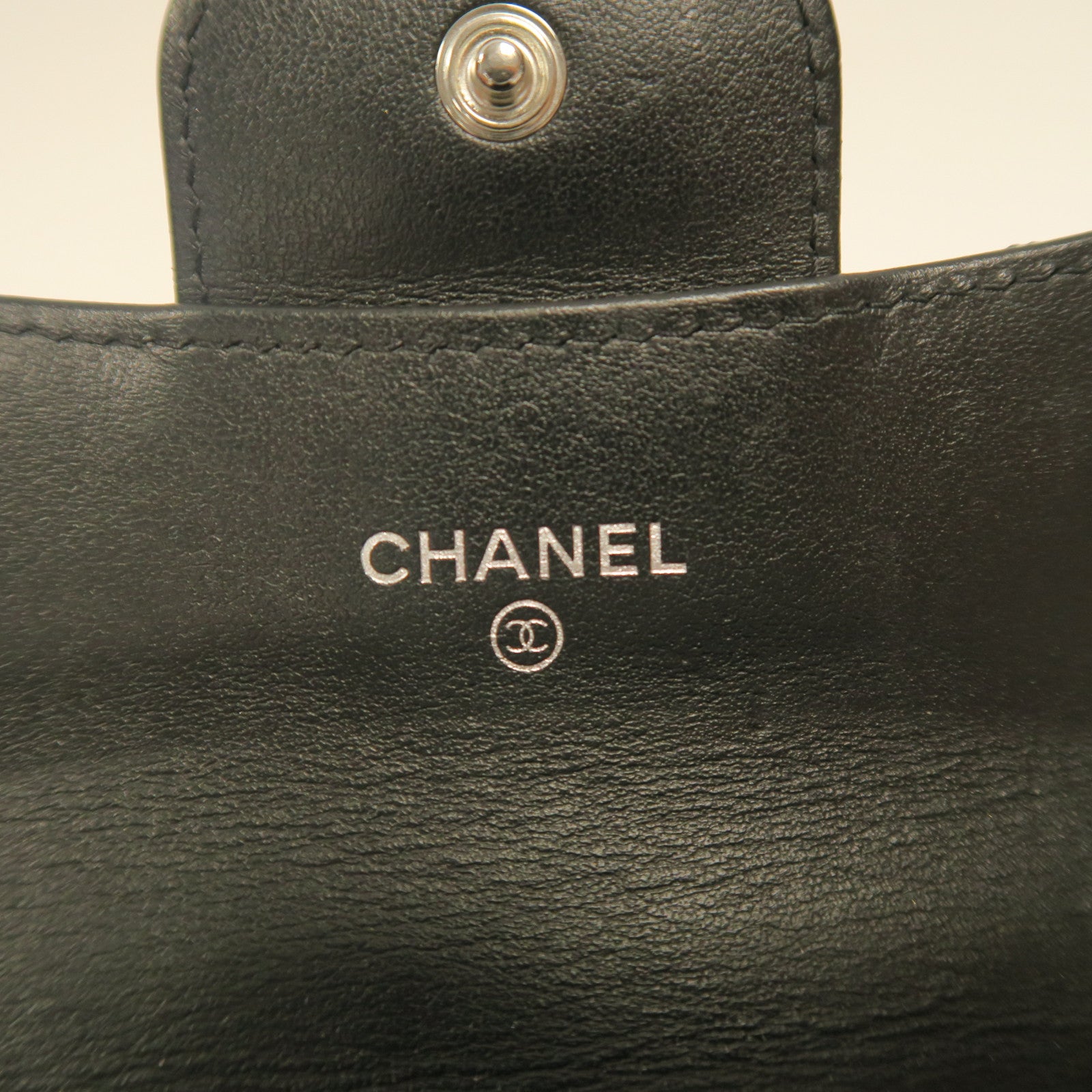CHANEL 【激減優惠】菱格漆皮皮革Card Case銀扣卡片套黑色