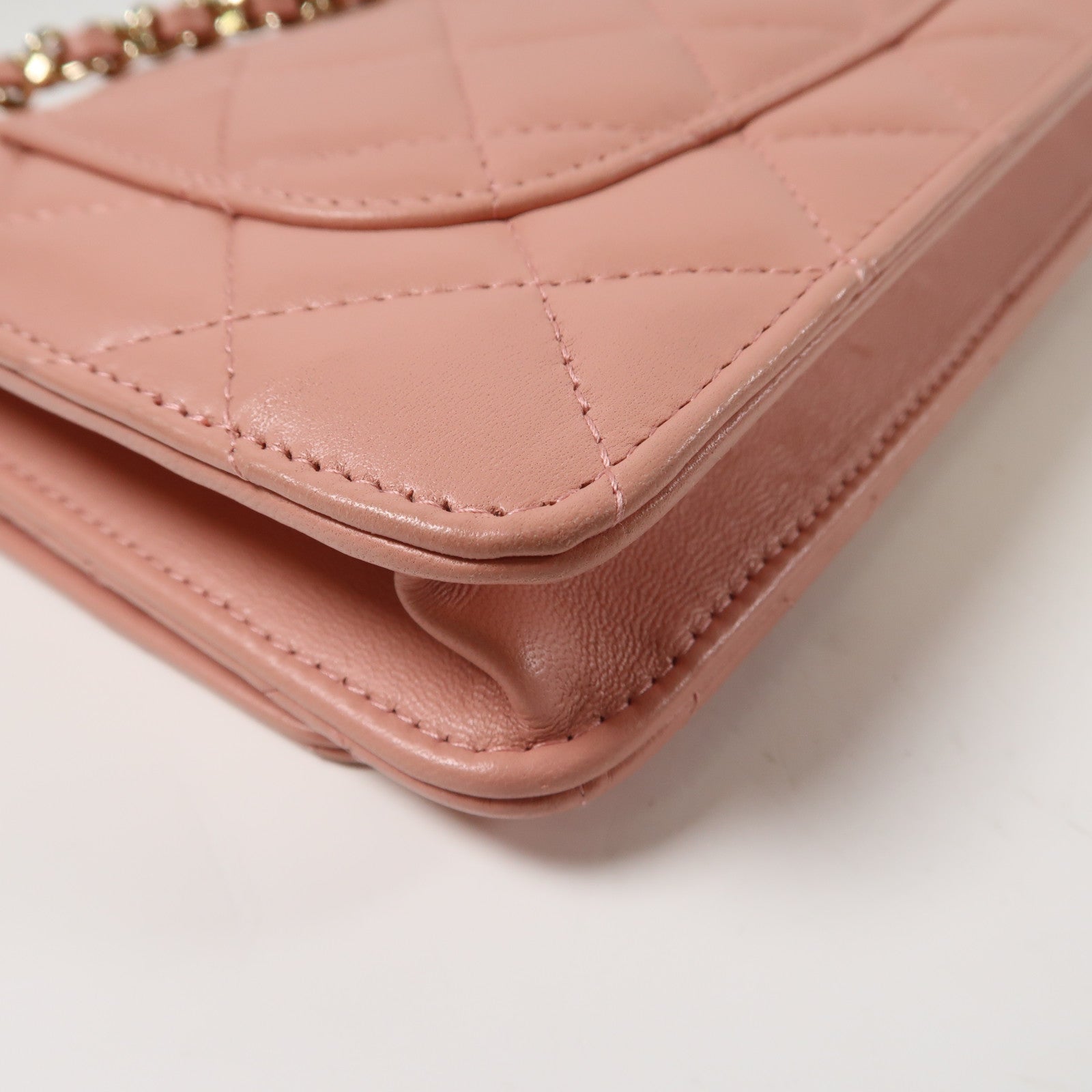 CHANEL 菱格羊皮皮革Wallet On Chain金扣鏈帶肩背袋粉紅色