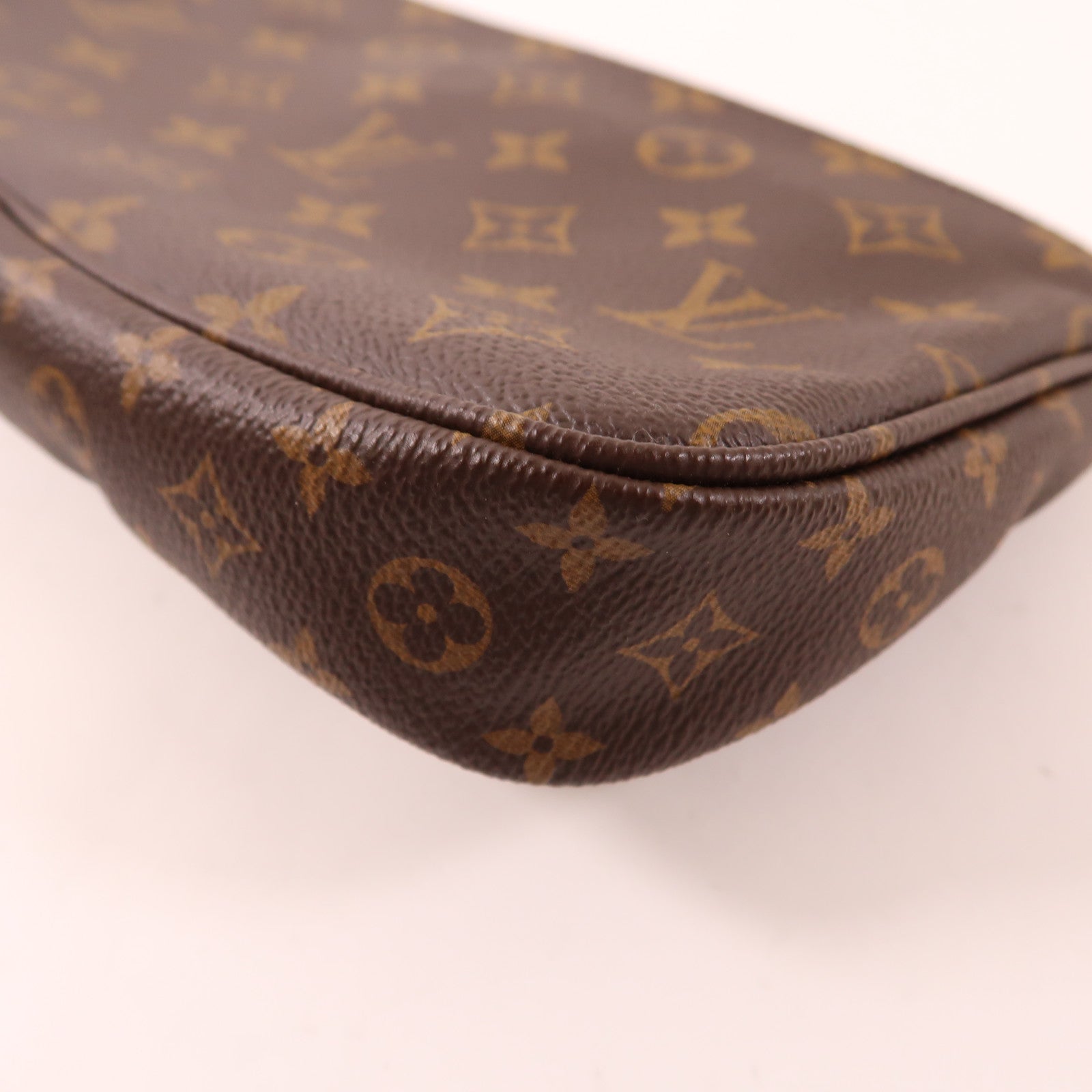 LOUIS VUITTON Monogram Multi Pochette Accessoires金扣肩背袋棕色