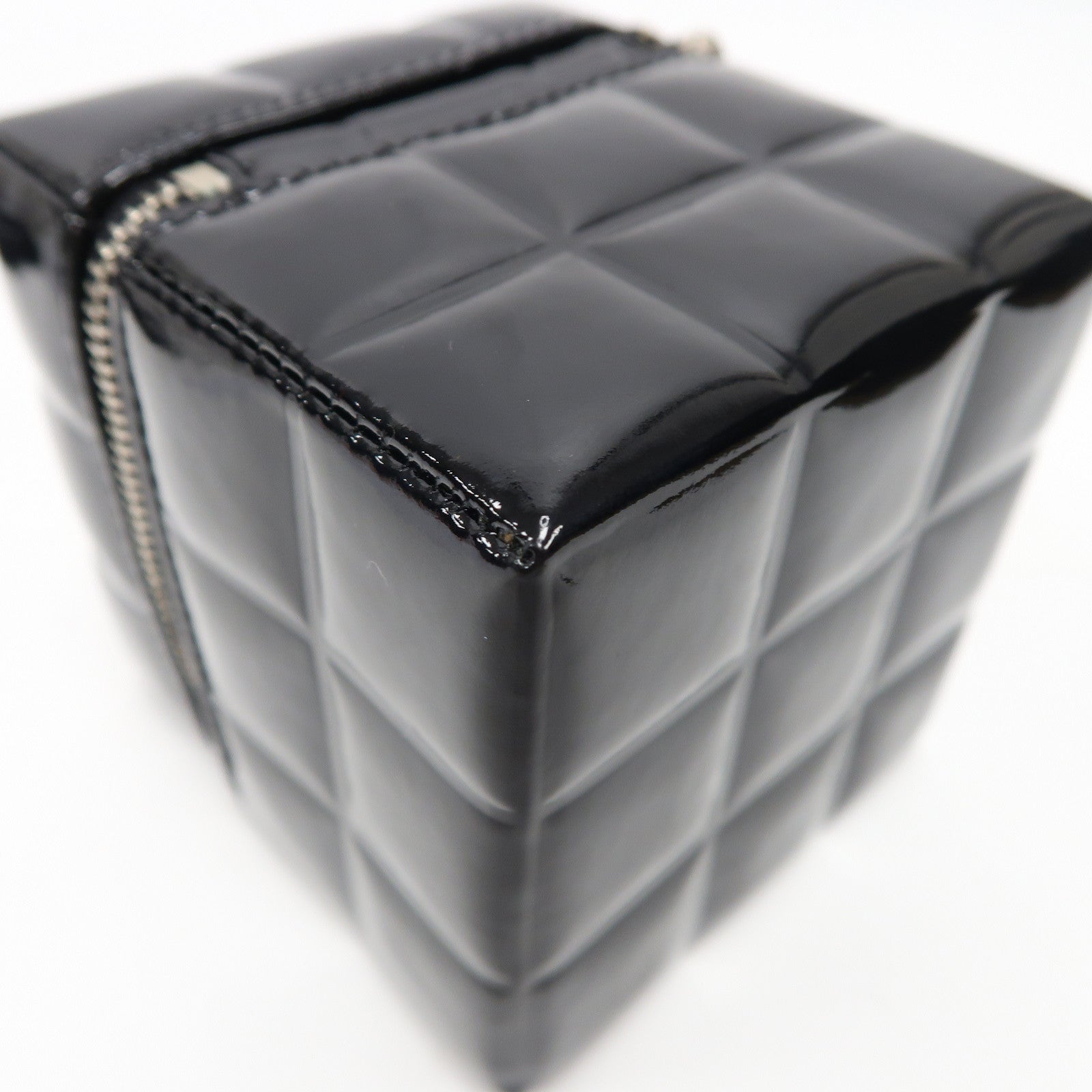 CHANEL 漆皮皮革Clutch銀扣手拿包黑色