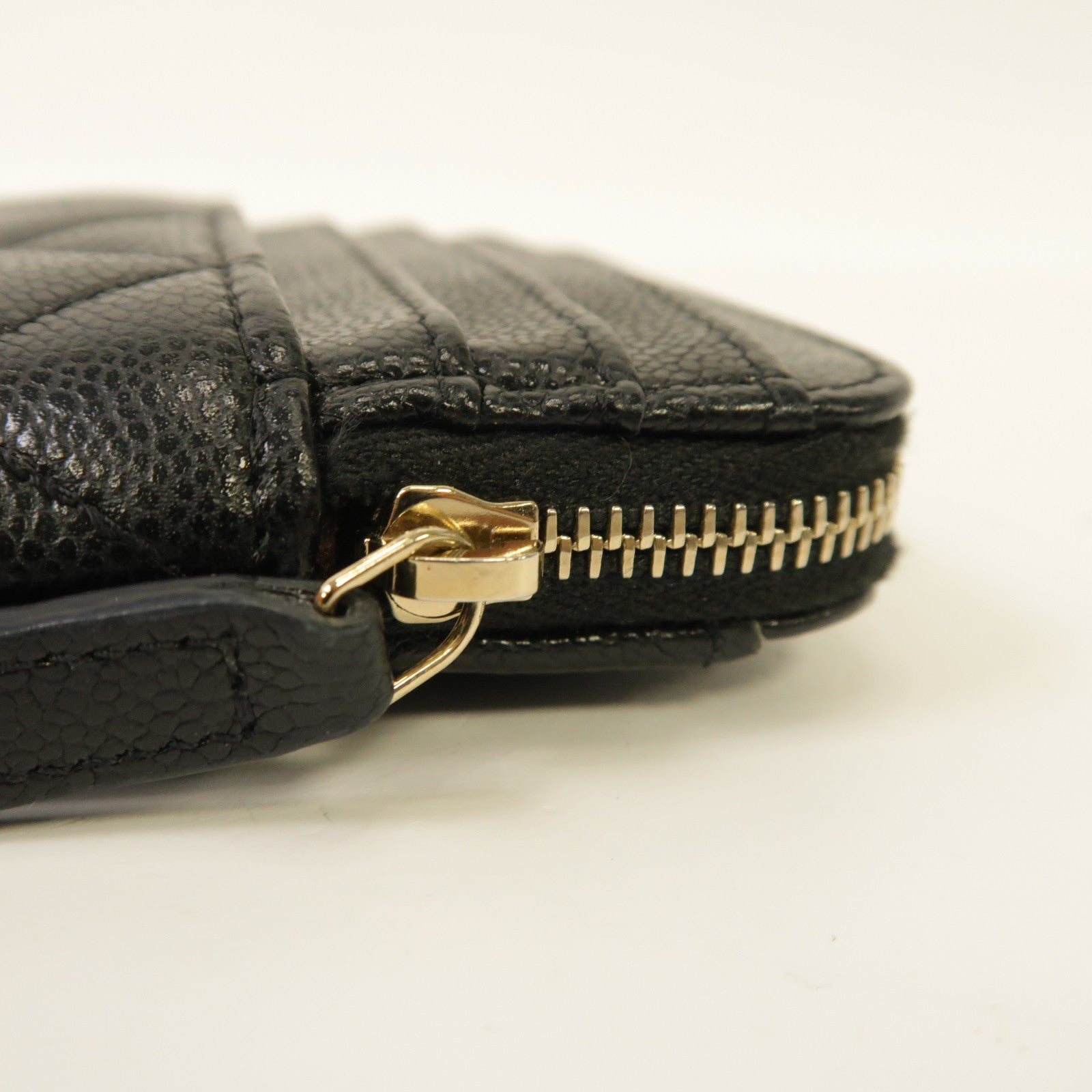 CHANEL 菱格Caviar皮革Card Case金扣卡片套黑色