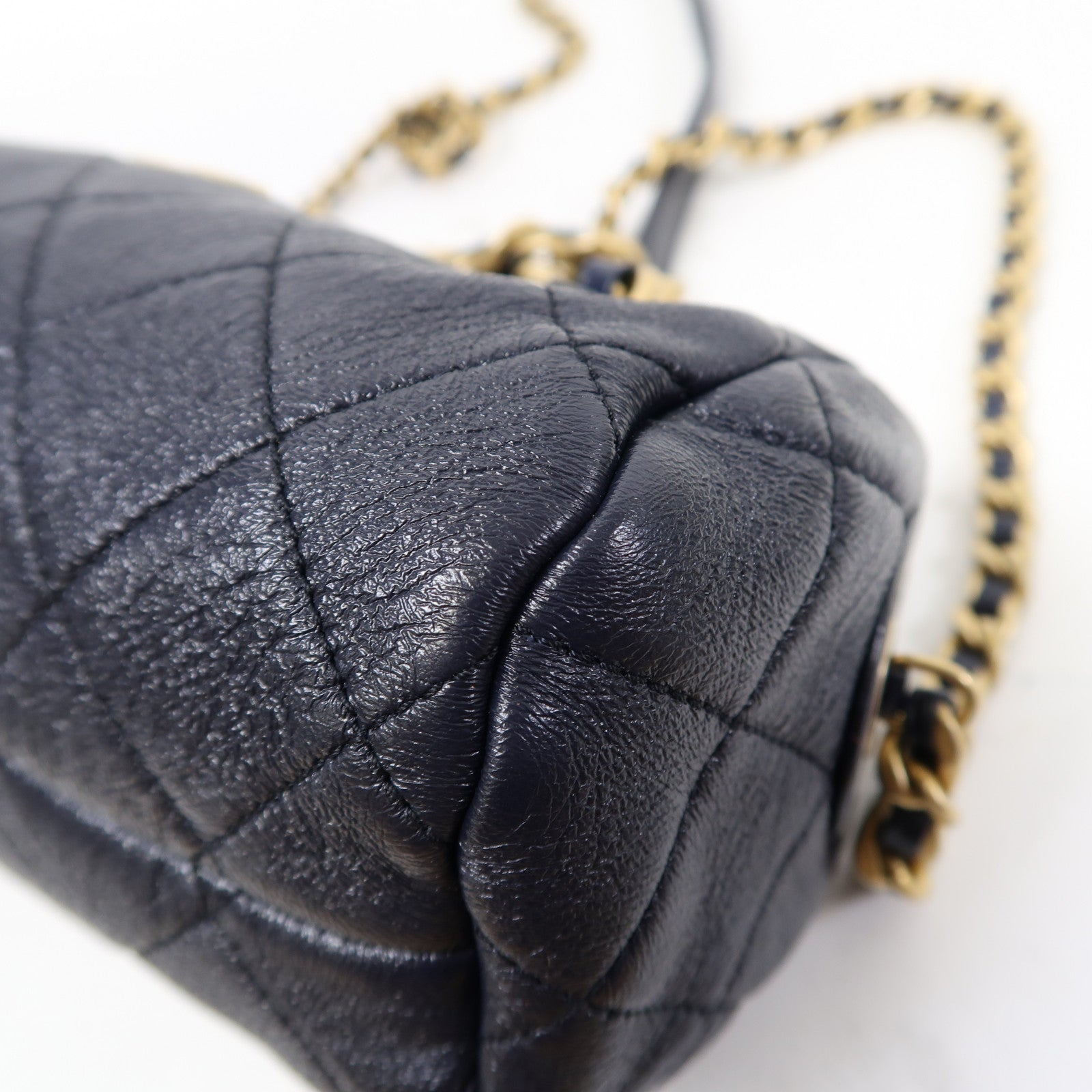 CHANEL 菱格羊皮皮革Chain Shoulder金扣鏈帶肩背袋深藍色