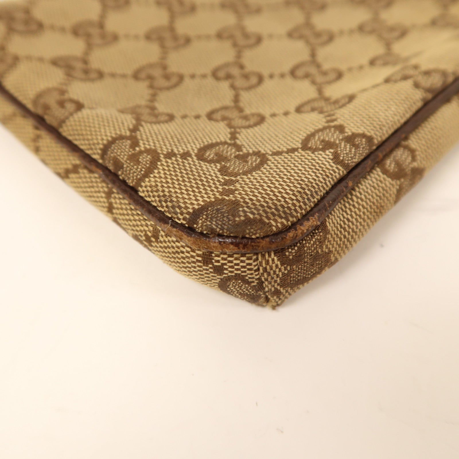 GUCCI 帆布Shoulder Bag銀扣肩背袋啡色