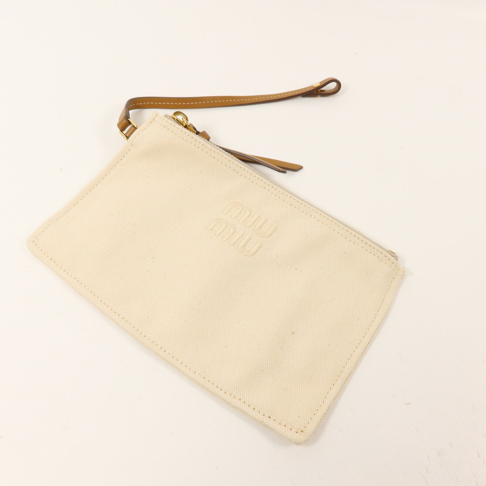 Miu Miu Raffia Woven Hobo手挽袋