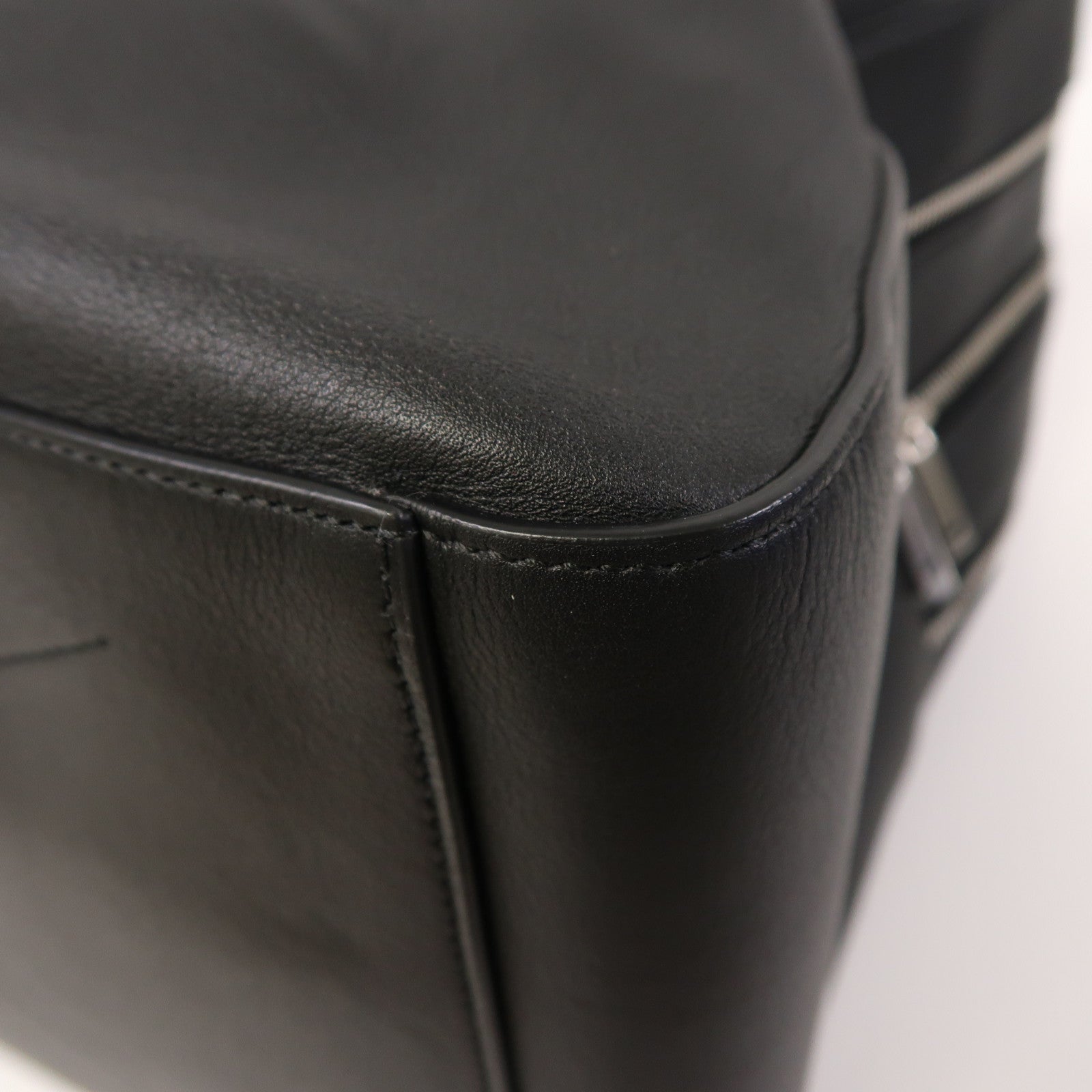 Salvatore Ferragamo 皮革2 Way Shoulder銀扣手挽肩背兩用袋黑色