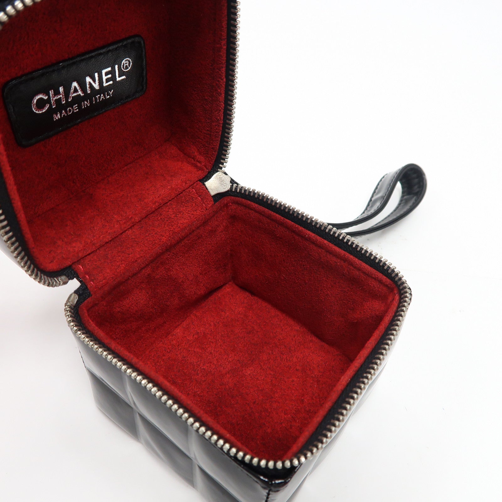 CHANEL 漆皮皮革Clutch銀扣手拿包黑色