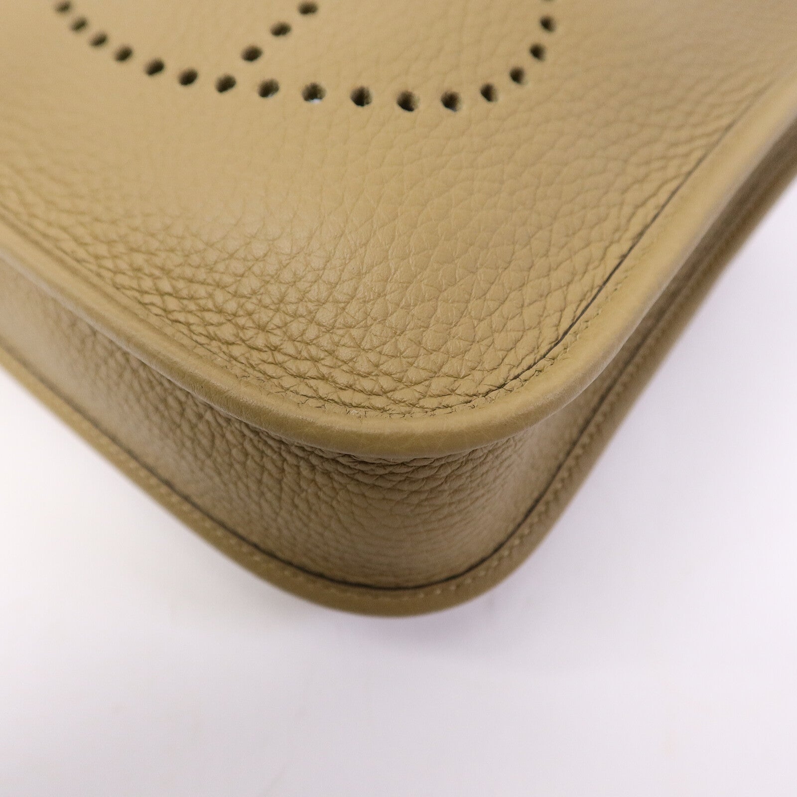 HERMES Clemence皮革 Evelyne TPM肩背袋Dune