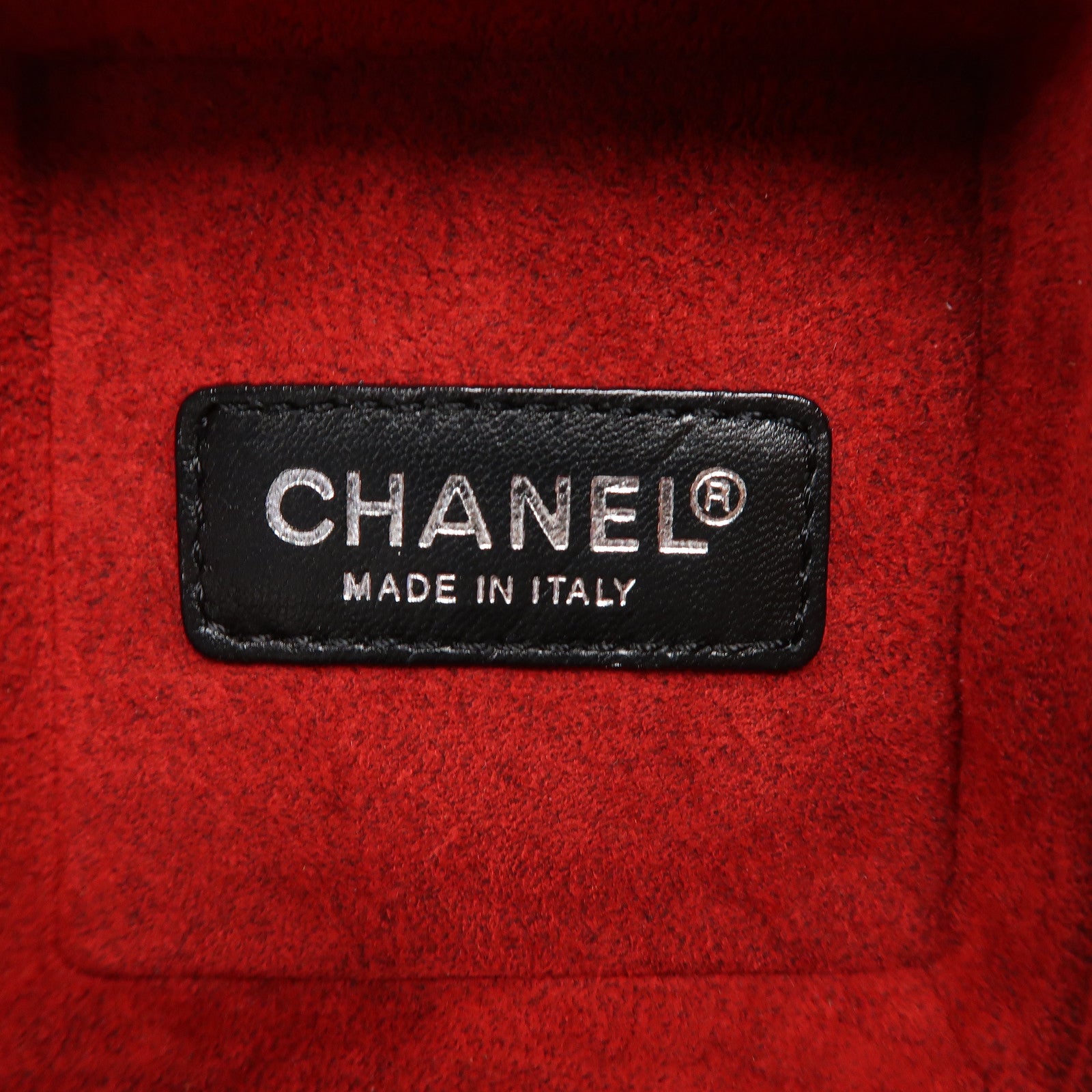 CHANEL 漆皮皮革Clutch銀扣手拿包黑色