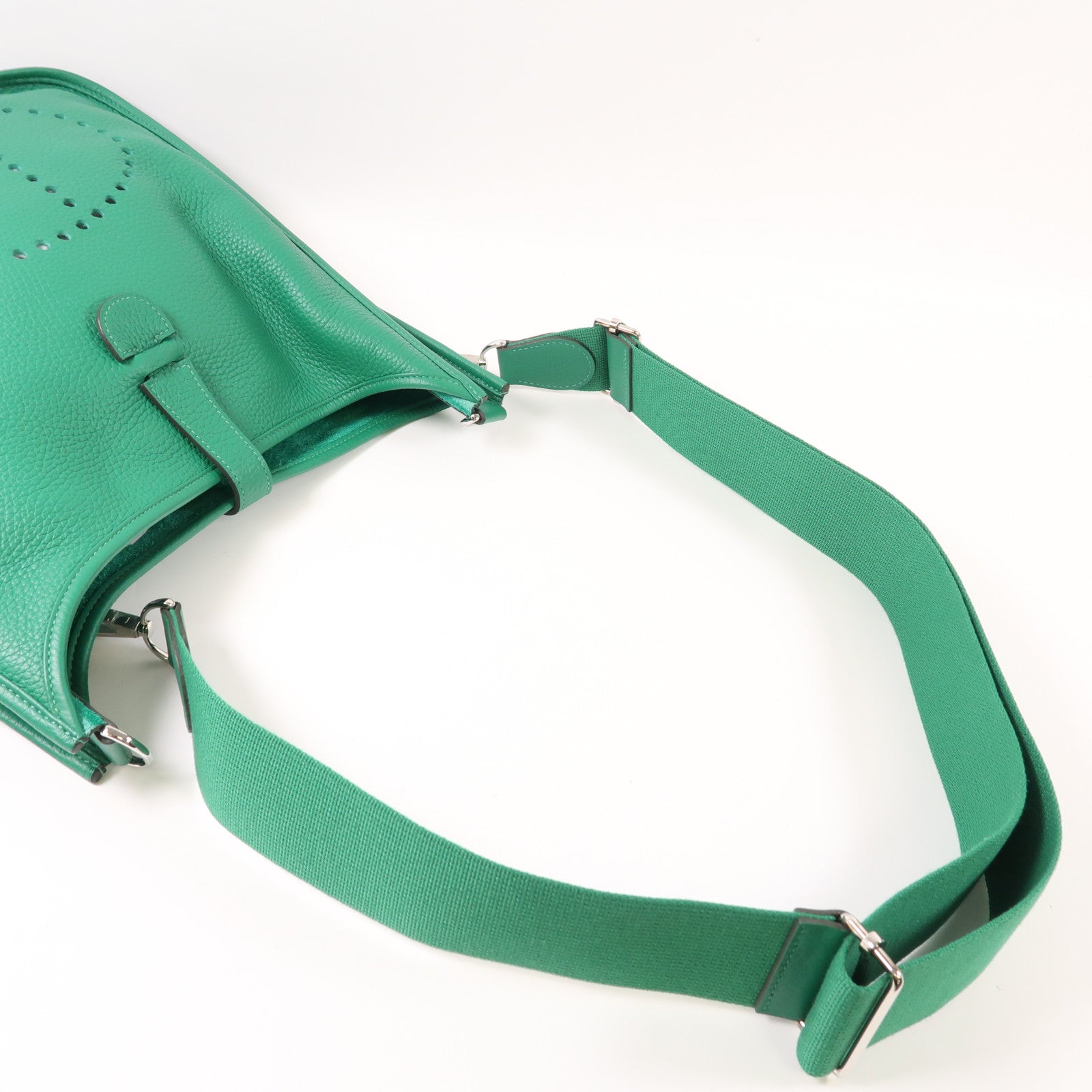HERMES Clemence皮革Evelyne PM銀扣肩背袋Vert Vertigao