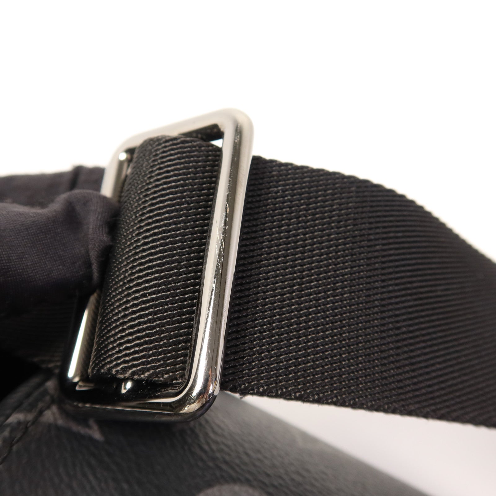 LOUIS VUITTON Monogram Eclipse Messenger PM Voyager銀扣肩背袋