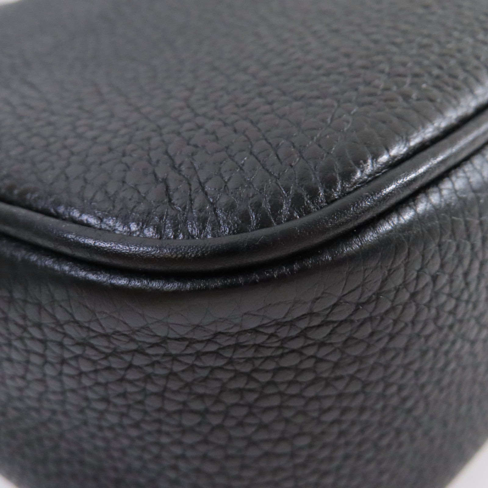 GUCCI 牛皮皮革Soho Disco Shoulder Bag金扣肩背袋黑色