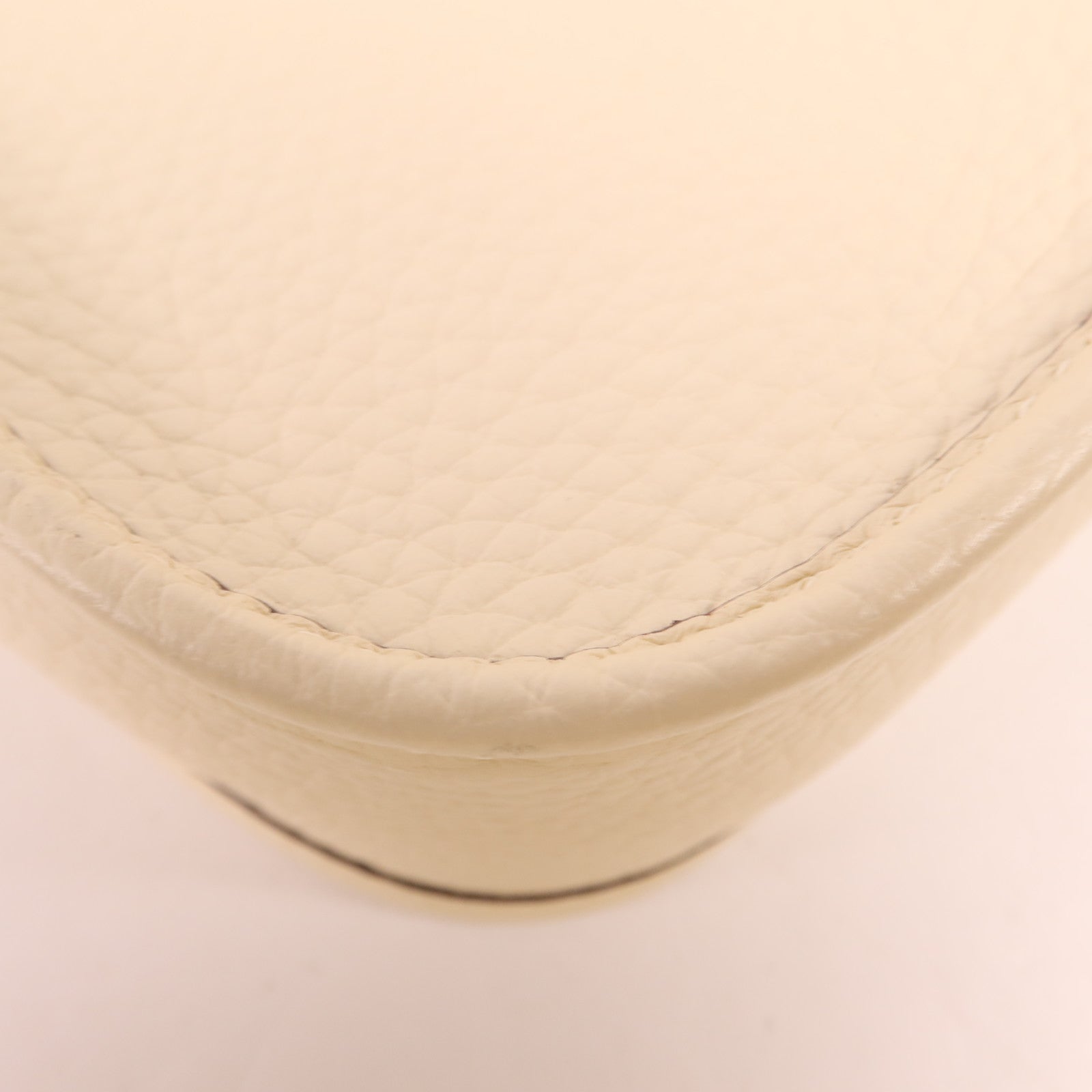 HERMES Clemence皮革Evelyne TPM金扣肩背袋Nata