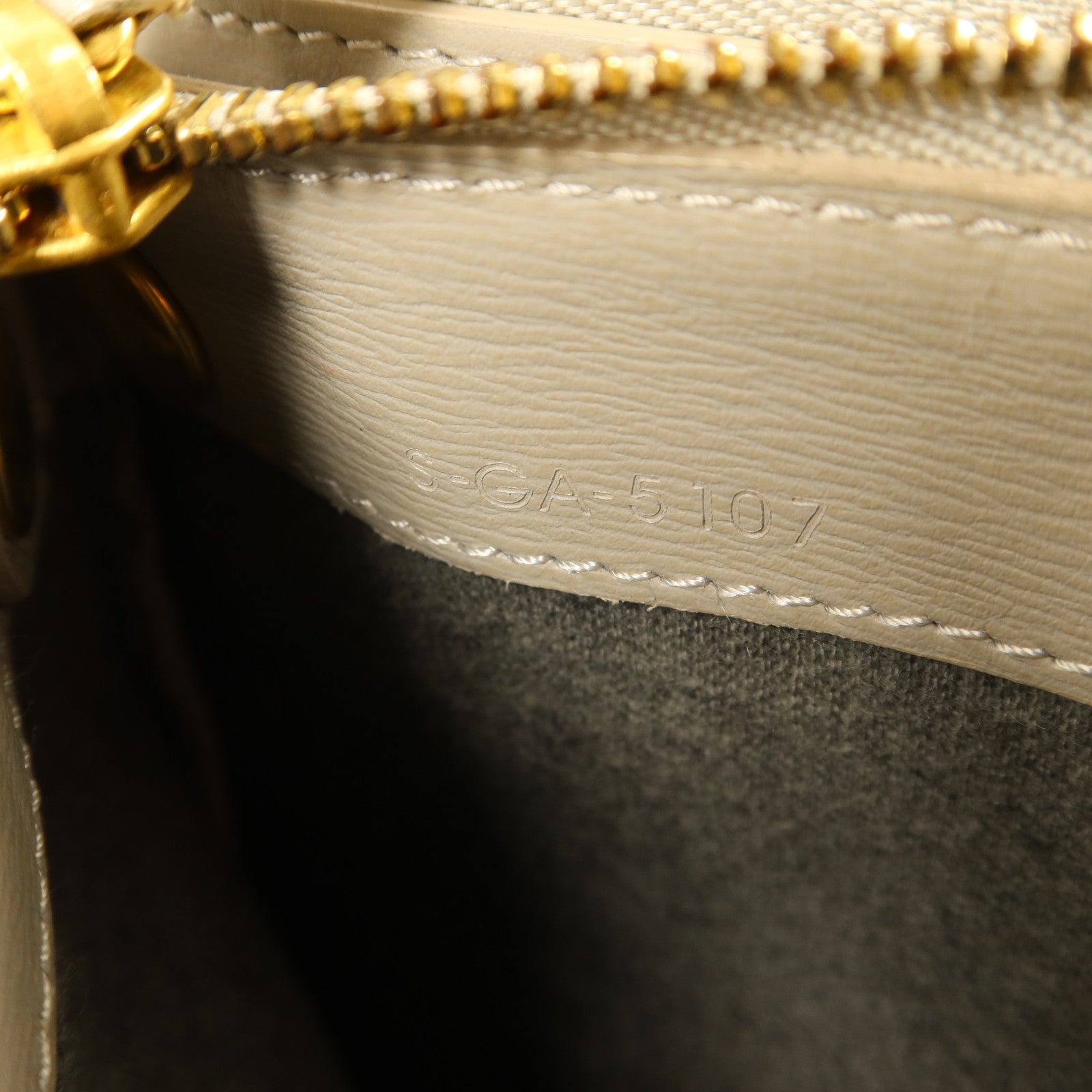 CELINE 牛皮皮革Trio Bag金扣肩背袋
