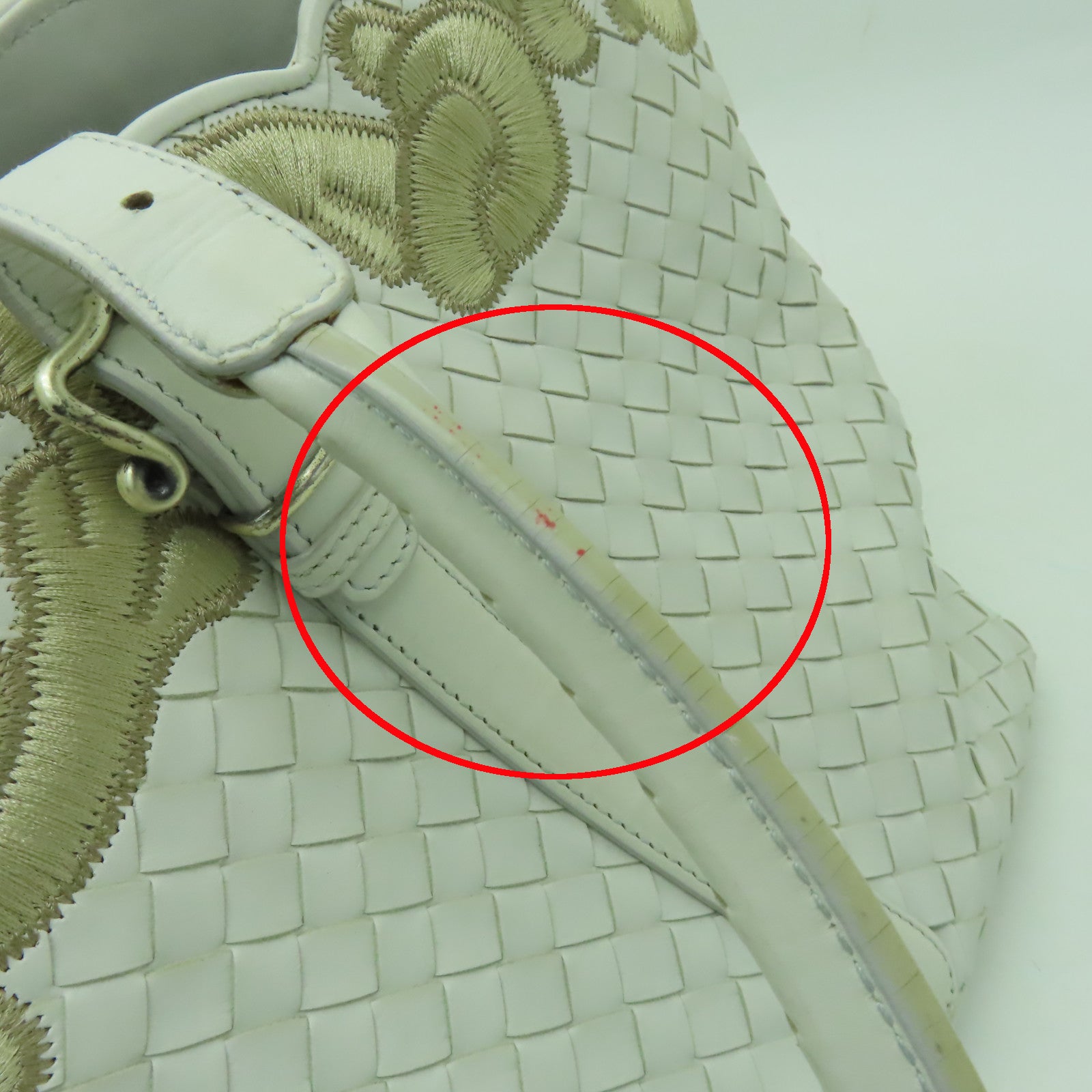 BOTTEGA VENETA 織紋皮革Shoulder Bag金扣肩背袋白色