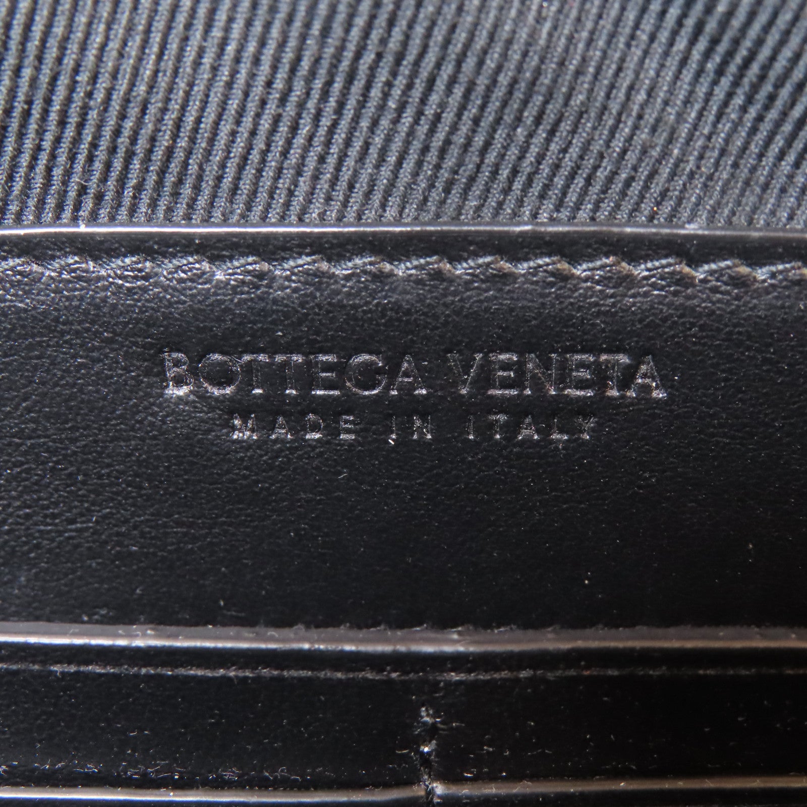 BOTTEGA VENETA 織紋皮革Clutch Bag銀扣手拿包黑色