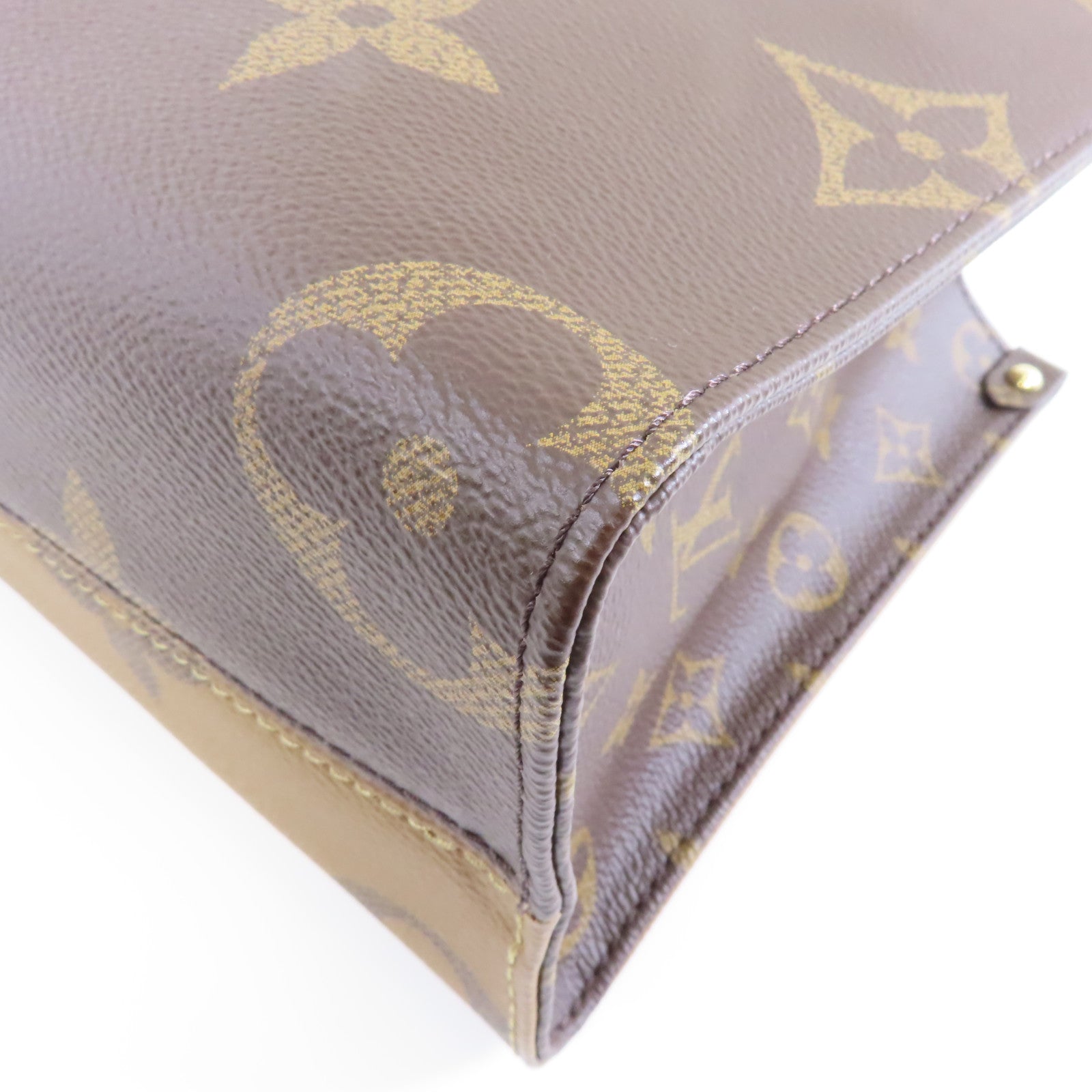 LOUIS VUITTON Monogram Giant Reverse OnTheGo PM金扣手挽肩背兩用袋啡色