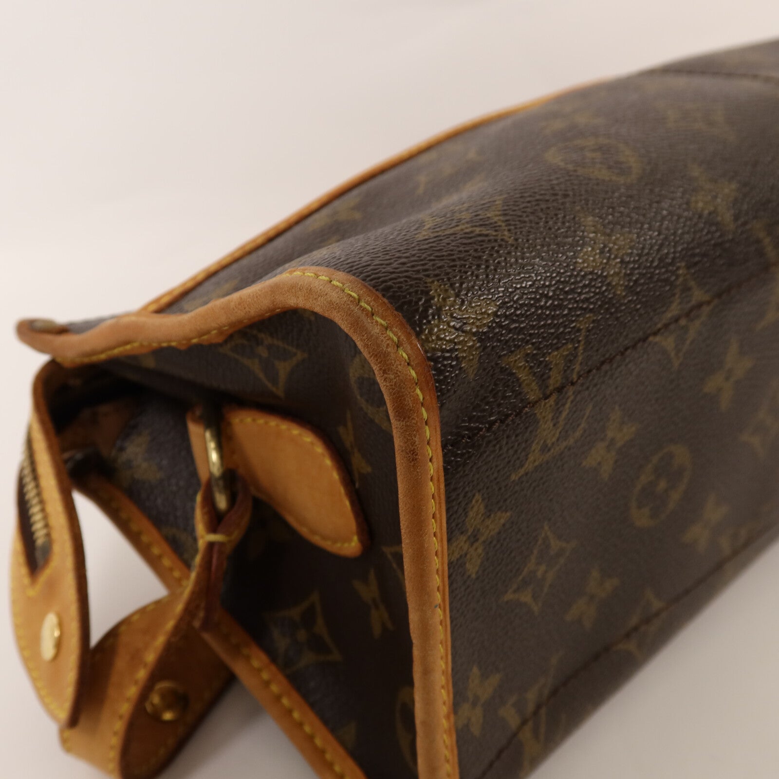 LOUIS VUITTON Monogram Popincourt Long金扣肩背袋
