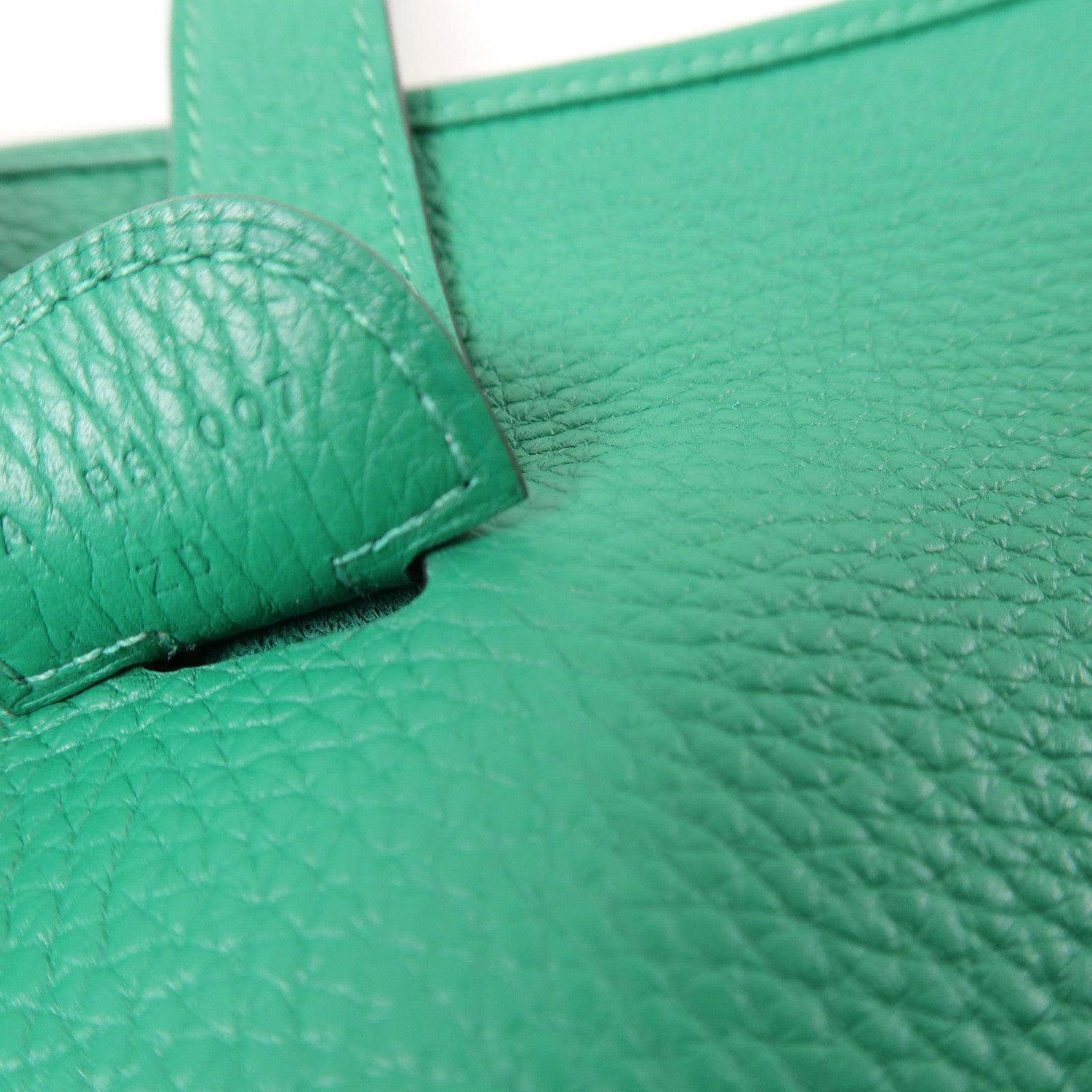 HERMES Clemence皮革Evelyne PM銀扣肩背袋Vert Vertigao