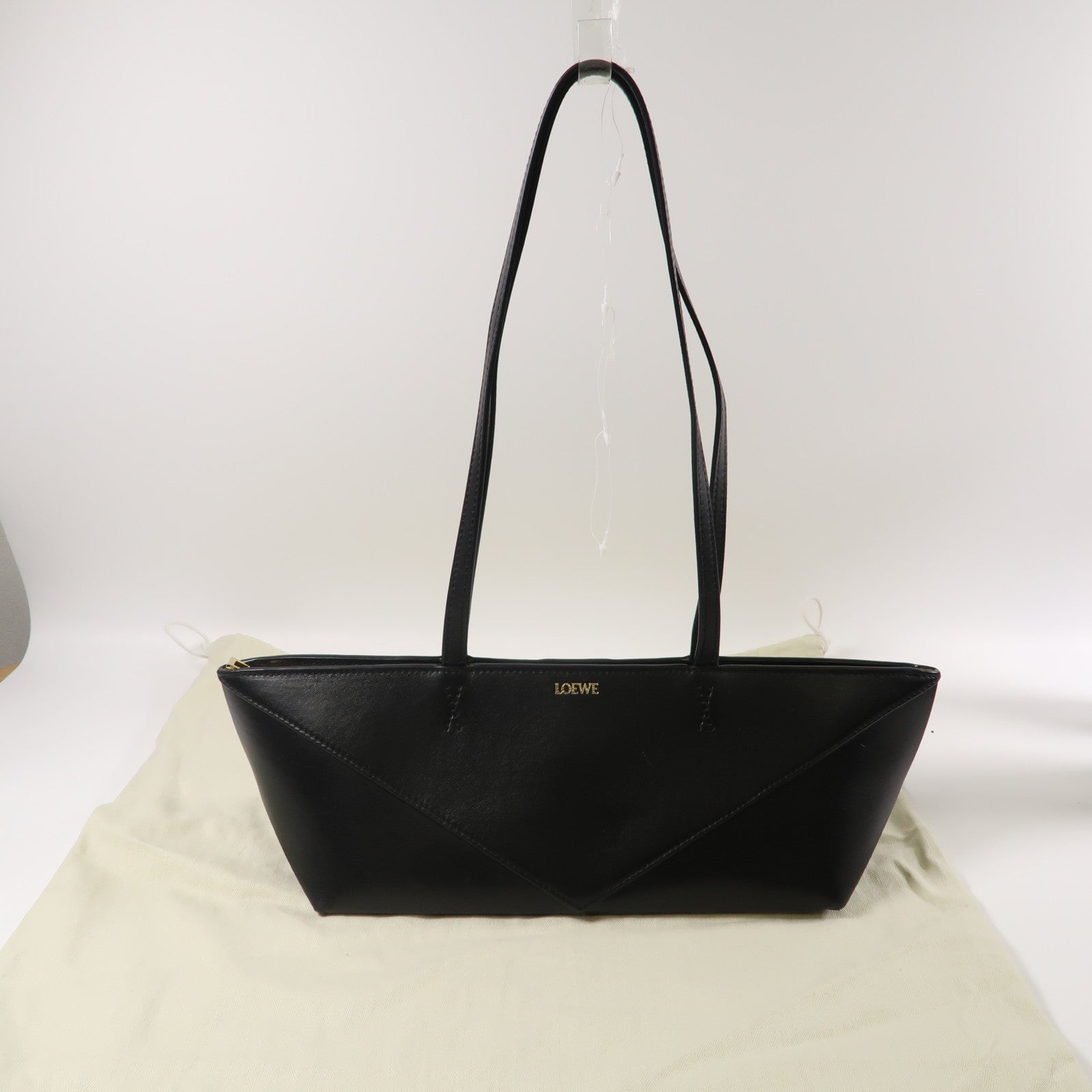 LOEWE 牛皮皮革Cropped Puzzle Fold Bag金扣肩背袋黑色