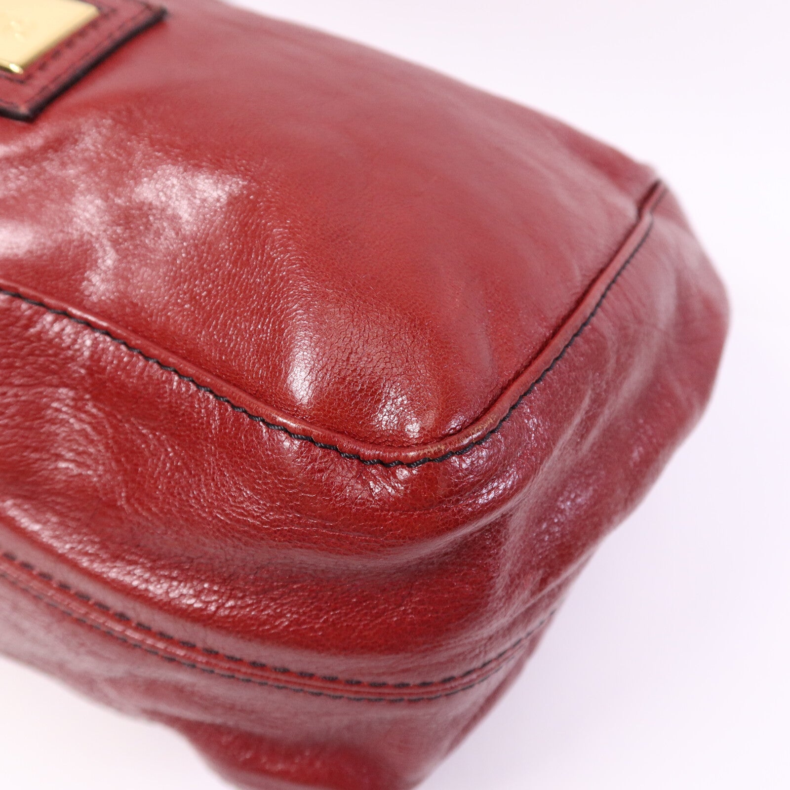 Valentino 牛皮皮革Shoulder Bag金扣肩背袋