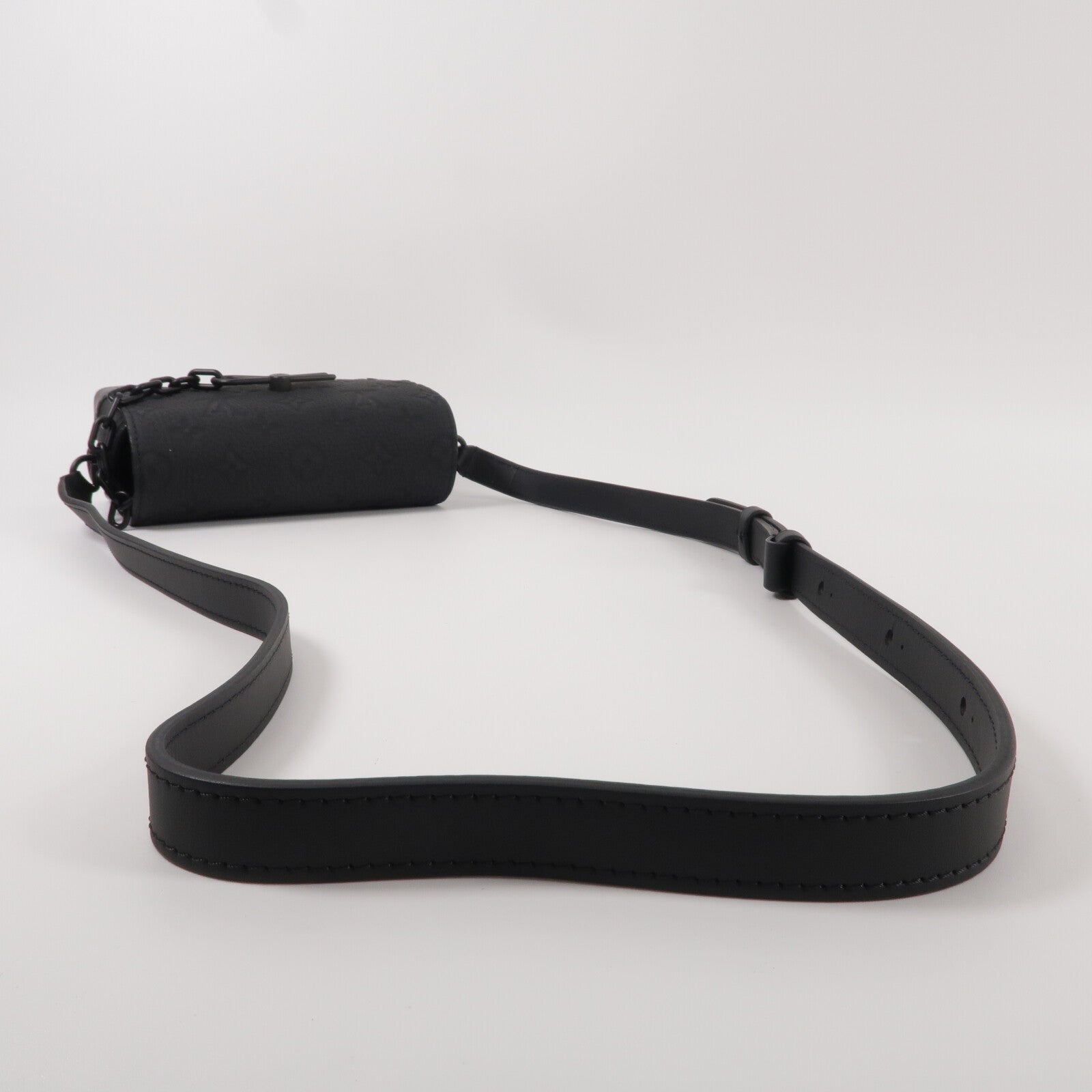 LOUIS VUITTON Monogram Taurillon Steamer Wearable Wallet肩背袋