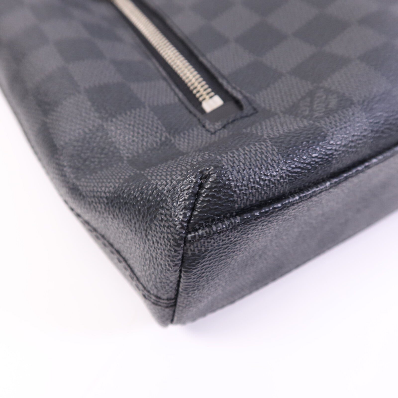 LOUIS VUITTON Damier Graphite Mick PM銀扣肩背袋