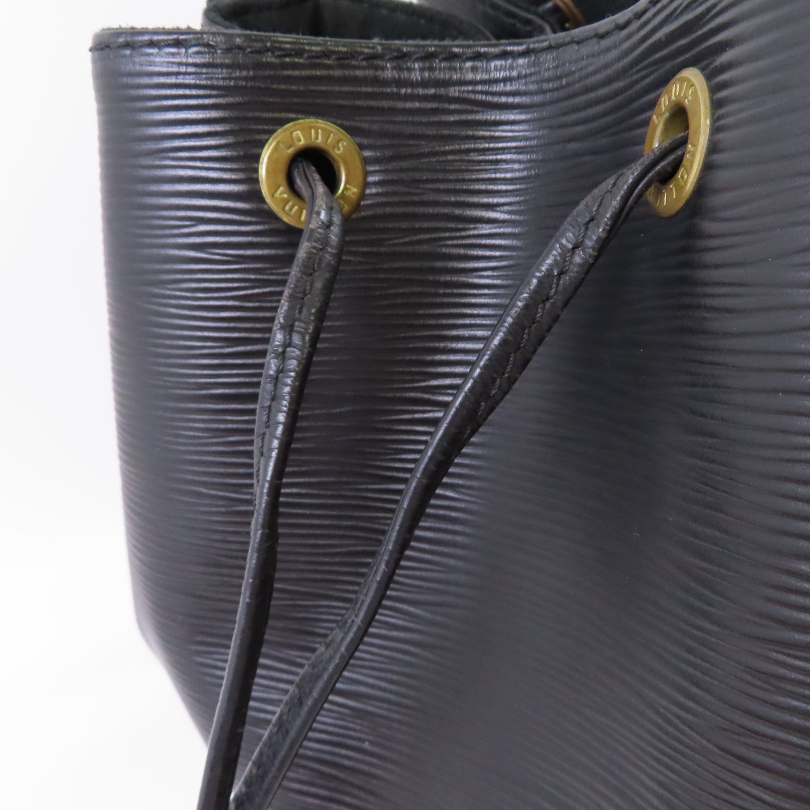LOUIS VUITTON 【激減優惠】Epi Petit Noe Shoulder Bag金扣肩背袋黑色