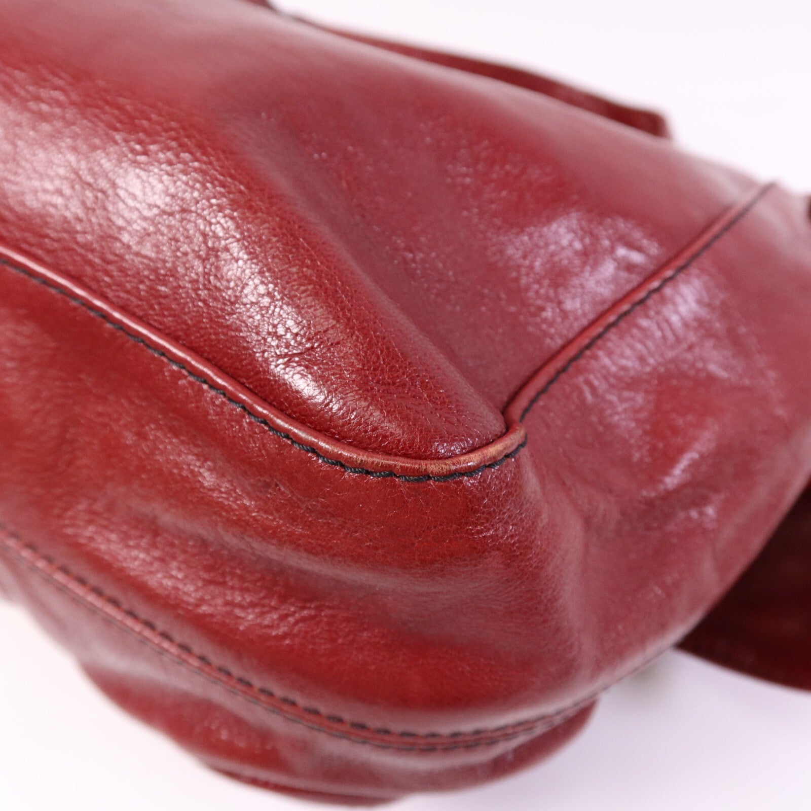 Valentino 牛皮皮革Shoulder Bag金扣肩背袋