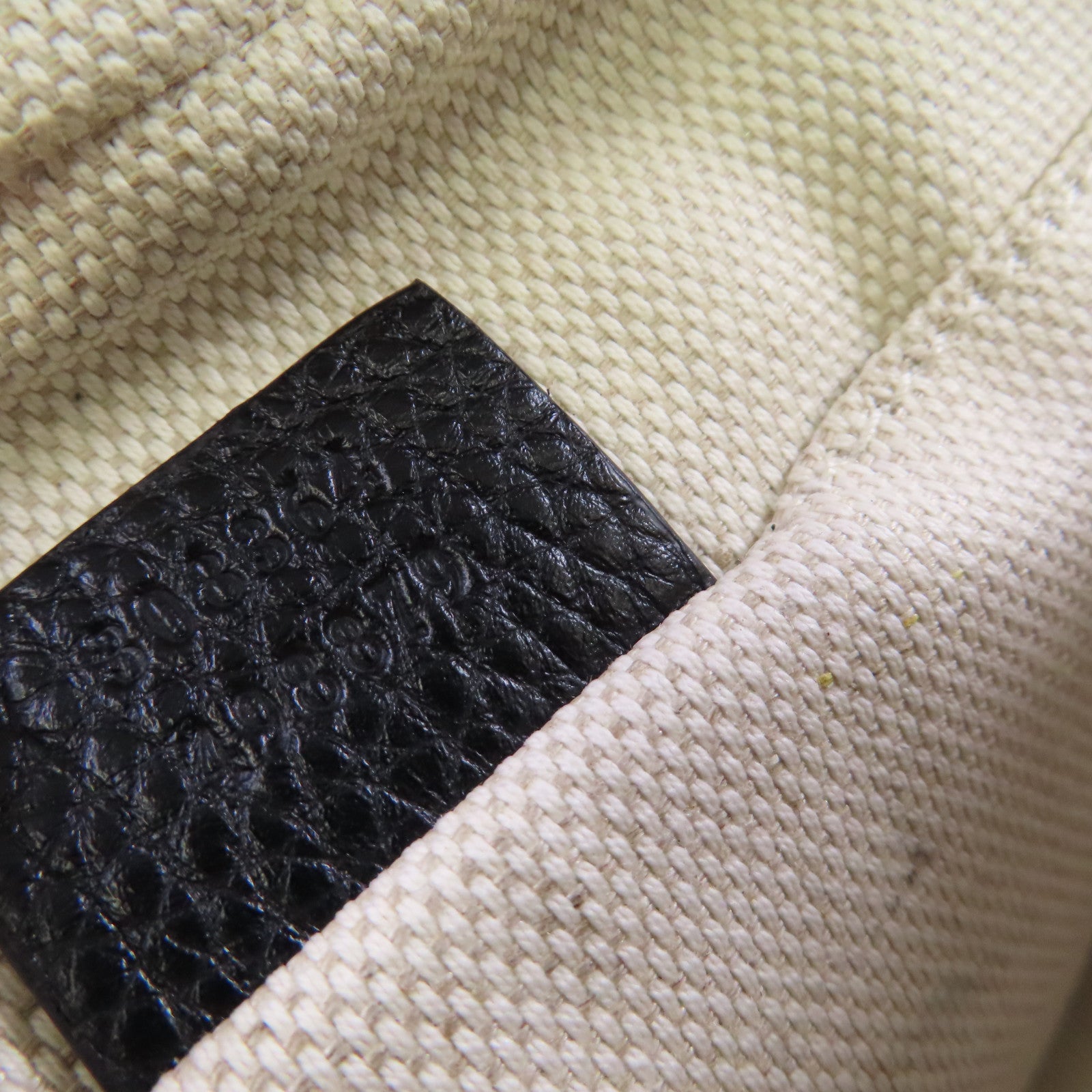 GUCCI 牛皮皮革Soho Disco Shoulder Bag金扣肩背袋黑色
