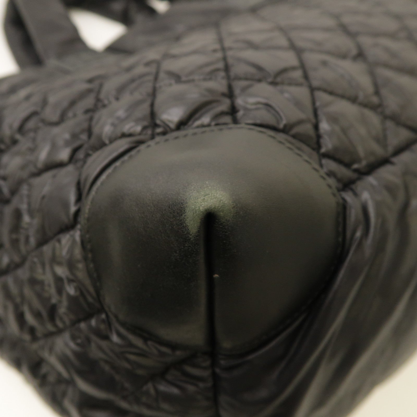 CHANEL 尼龍Coco Cocoon銀扣手挽袋黑色