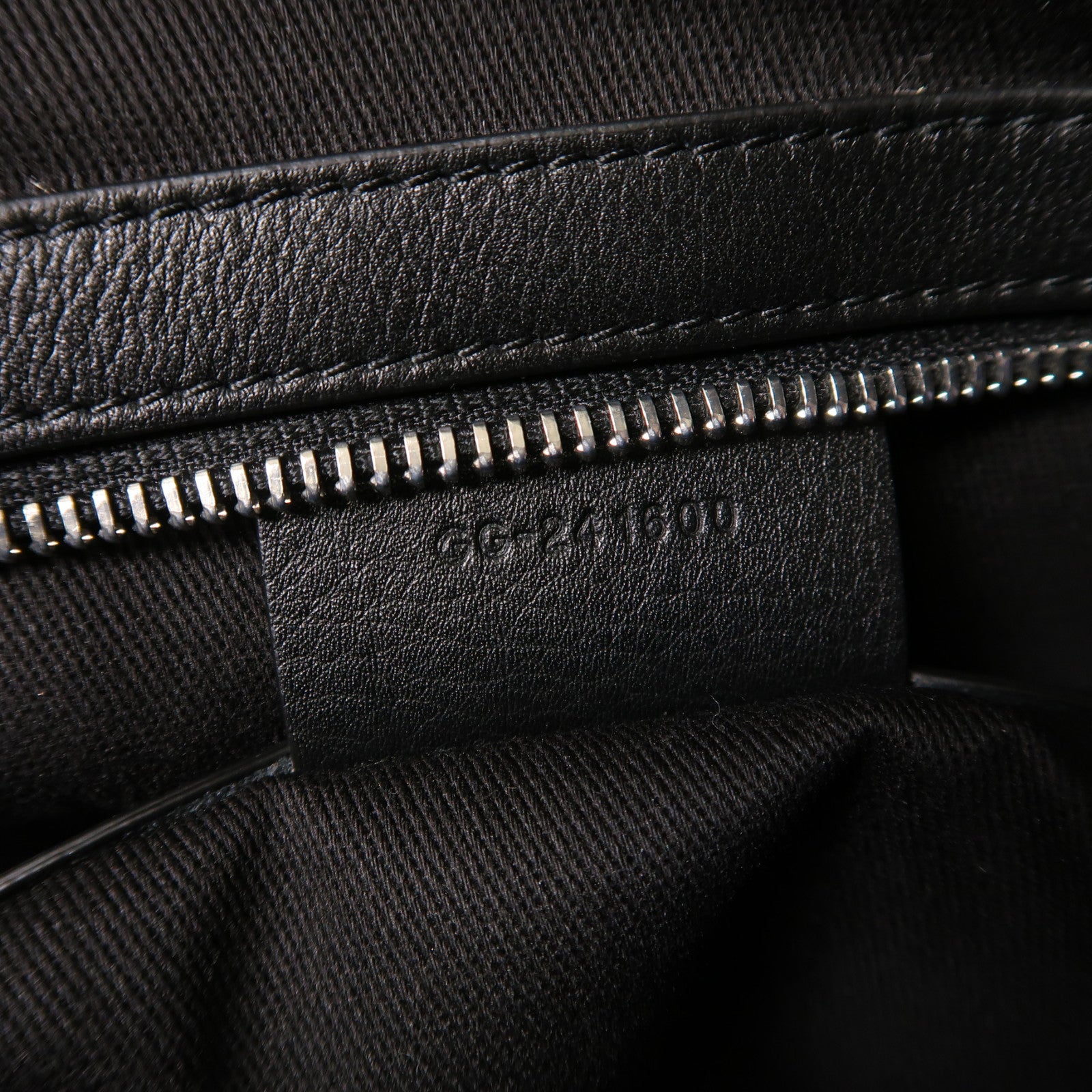 Salvatore Ferragamo 皮革2 Way Shoulder銀扣手挽肩背兩用袋黑色