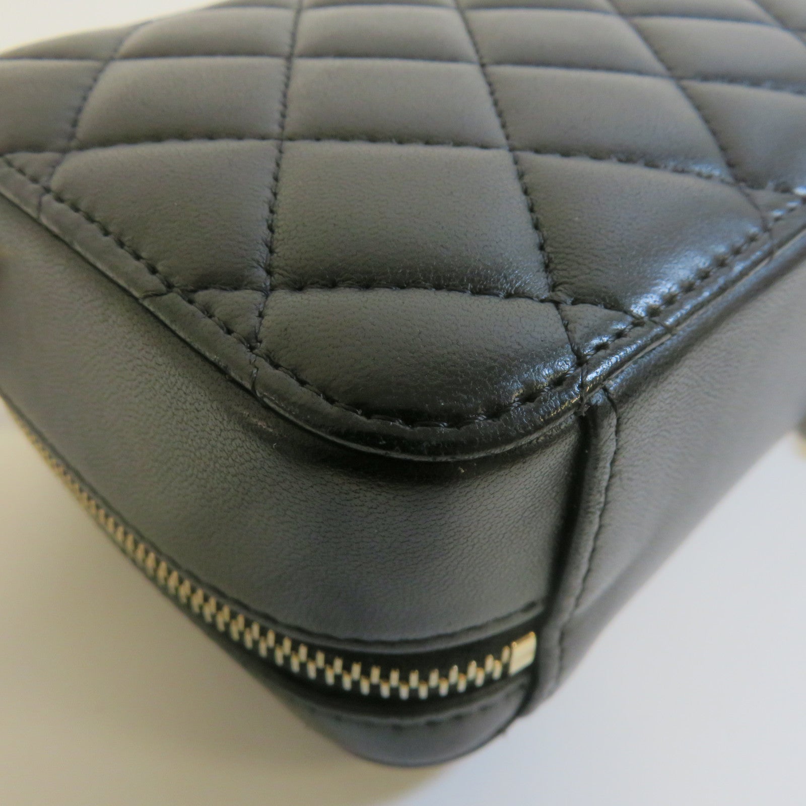 CHANEL 【激減優惠】菱格羊皮皮革Chain Shoulder金扣鏈帶肩背袋黑色