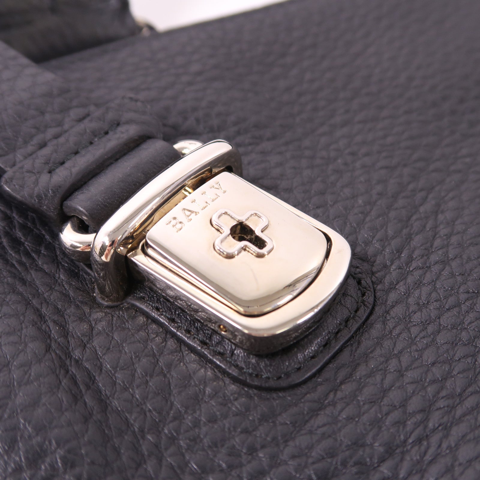 BALLY 牛皮皮革Shoulder Bag銀扣肩背袋