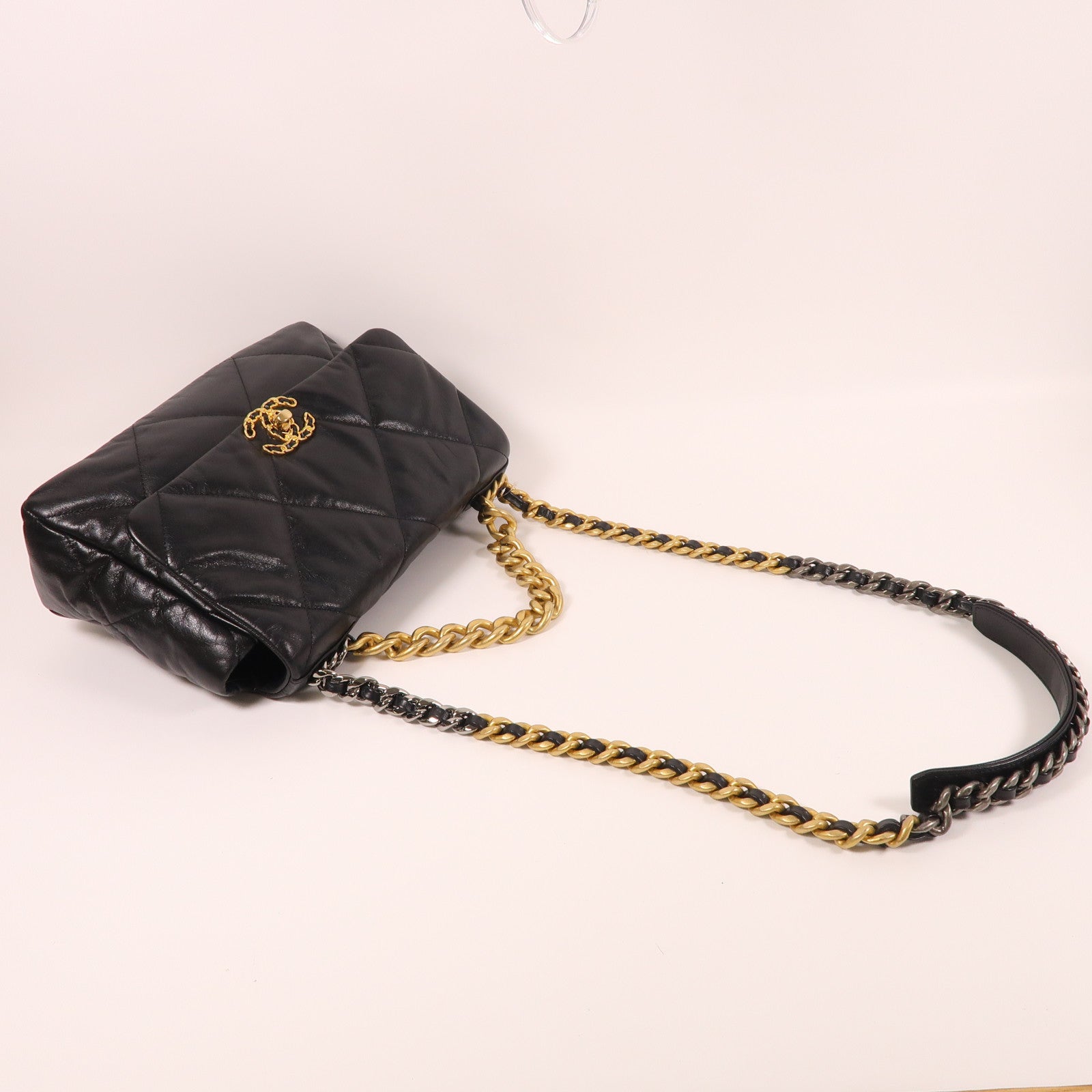 CHANEL 【激減優惠】牛皮皮革Chanel 19手挽鏈帶肩背兩用袋黑色