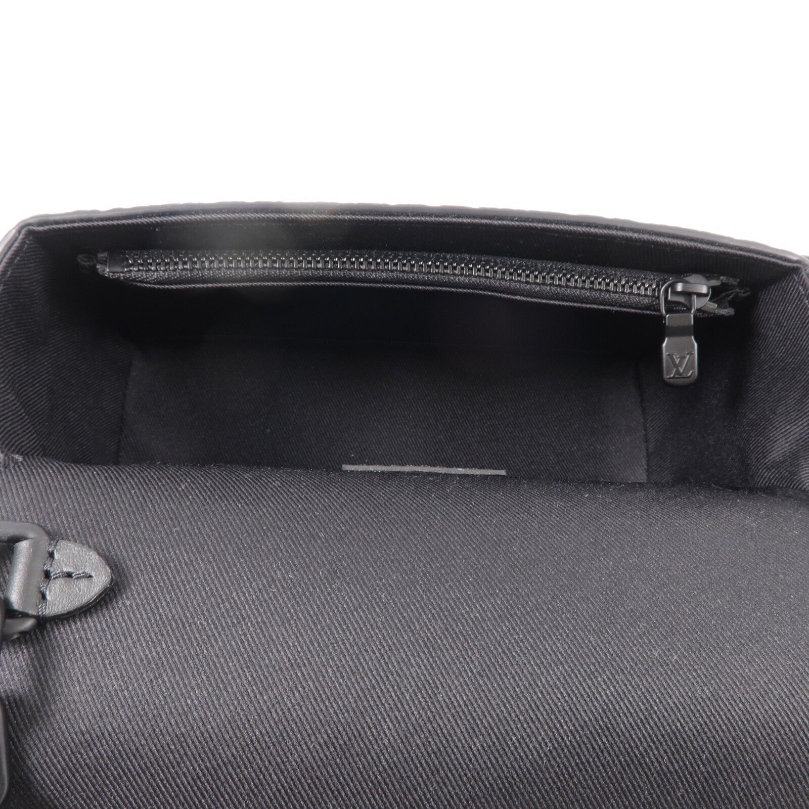 LOUIS VUITTON Monogram Taurillon Steamer Wearable Wallet肩背袋