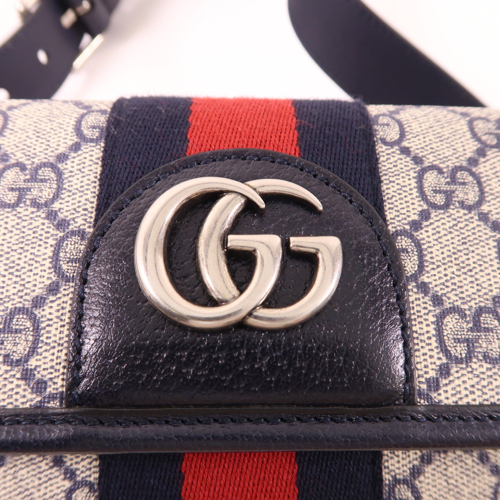 GUCCI 塗層帆布Ophidia GG Supreme銀扣腰包