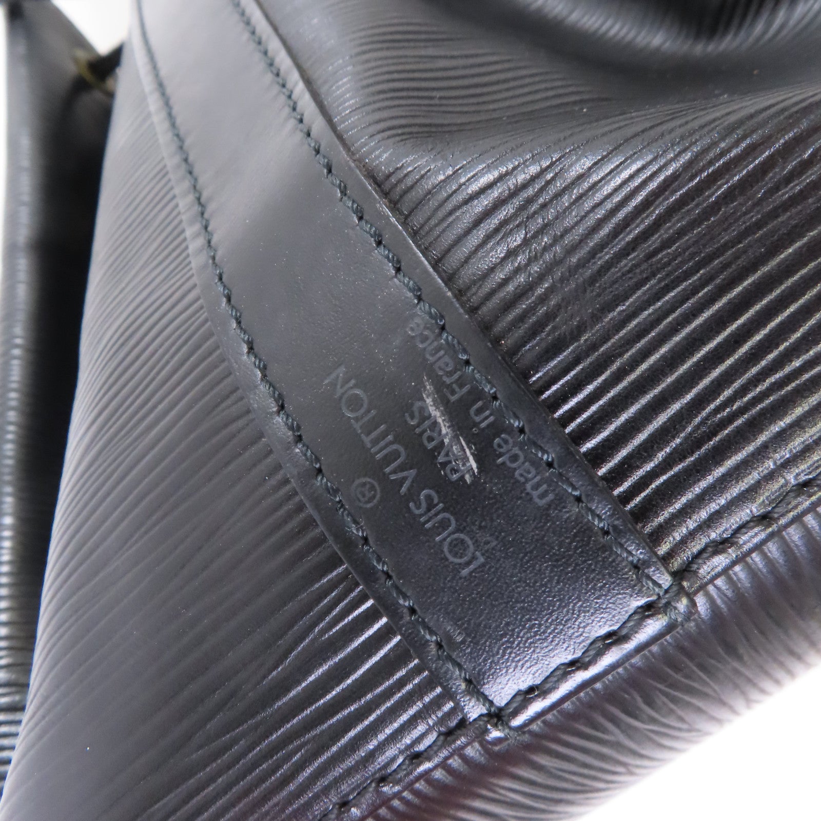 LOUIS VUITTON 【激減優惠】Epi Petit Noe Shoulder Bag金扣肩背袋黑色