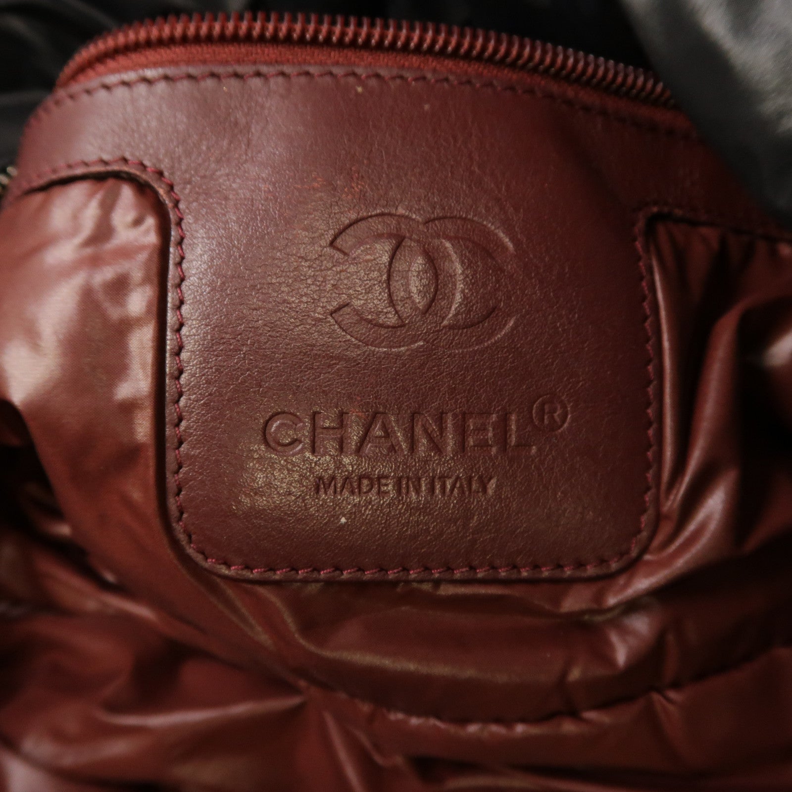 CHANEL 尼龍Coco Cocoon銀扣手挽袋黑色