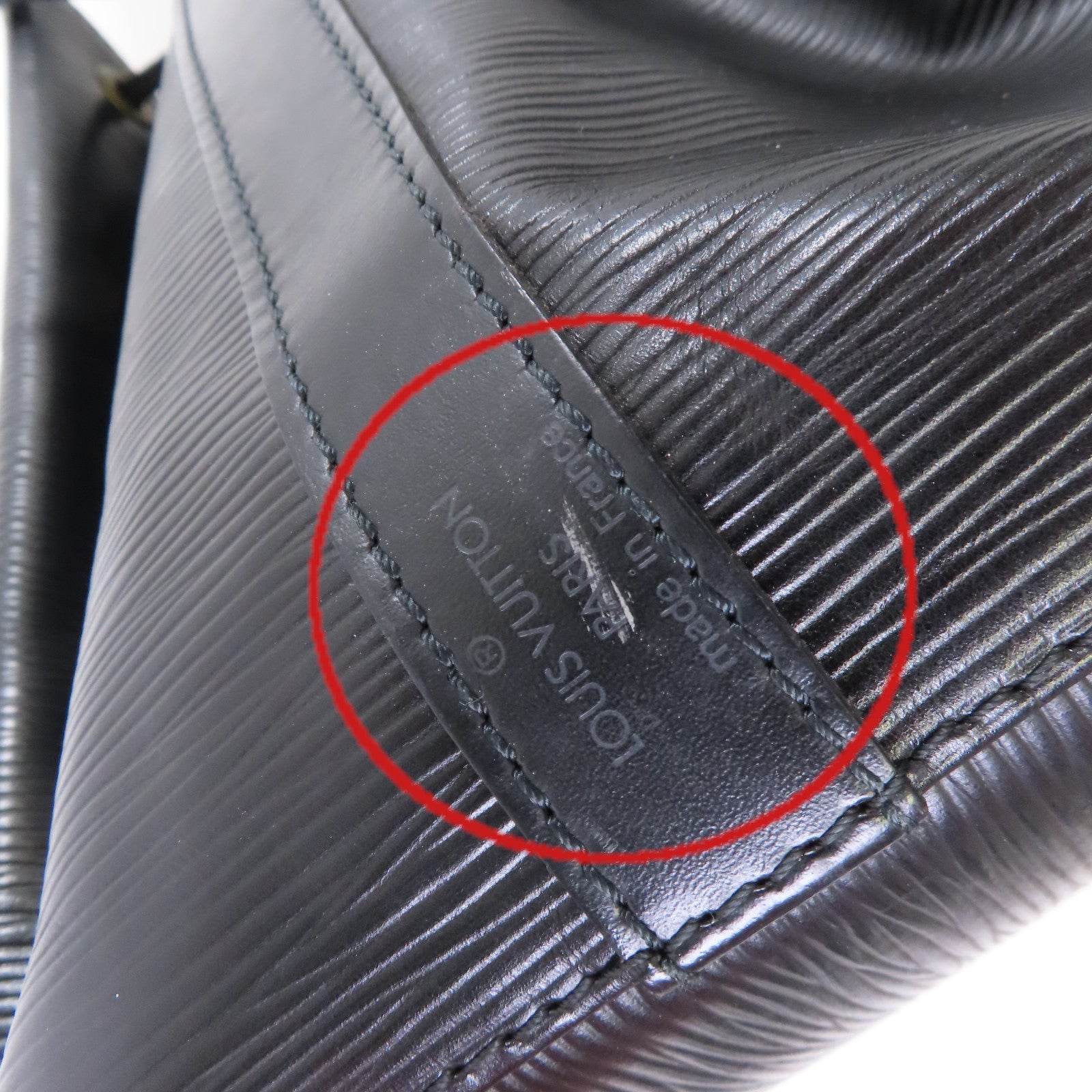 LOUIS VUITTON 【激減優惠】Epi Petit Noe Shoulder Bag金扣肩背袋黑色