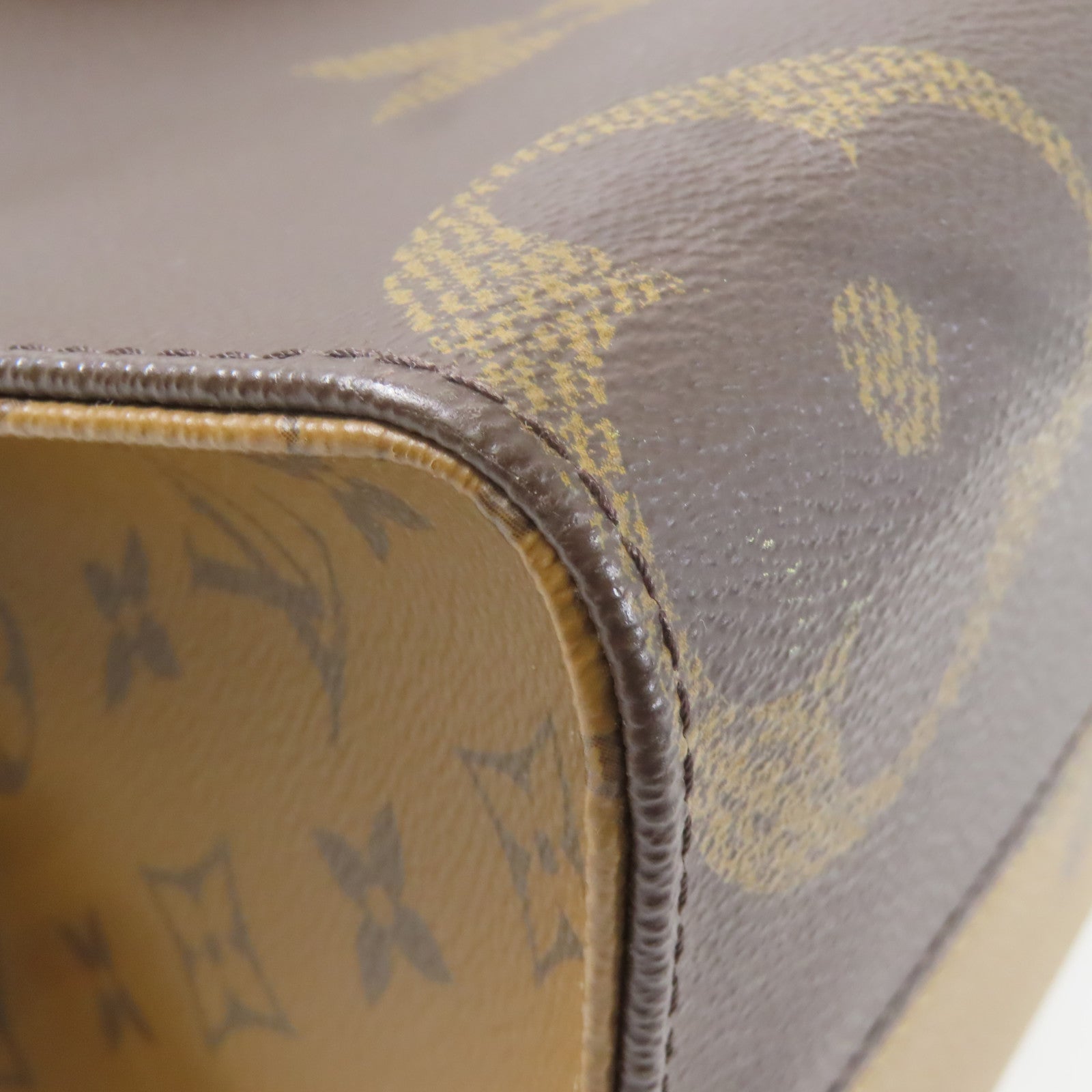 LOUIS VUITTON Monogram/Monogram Reverse On The Go MM金扣手挽肩背兩用袋啡色