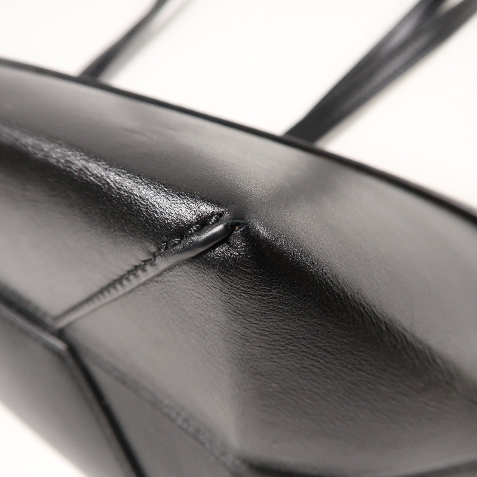 LOEWE 牛皮皮革Cropped Puzzle Fold Bag金扣肩背袋黑色