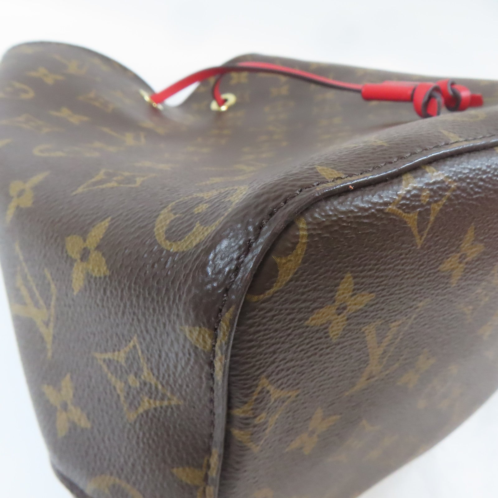 LOUIS VUITTON Monogram Neo Noe MM金扣肩背袋紅色/啡色