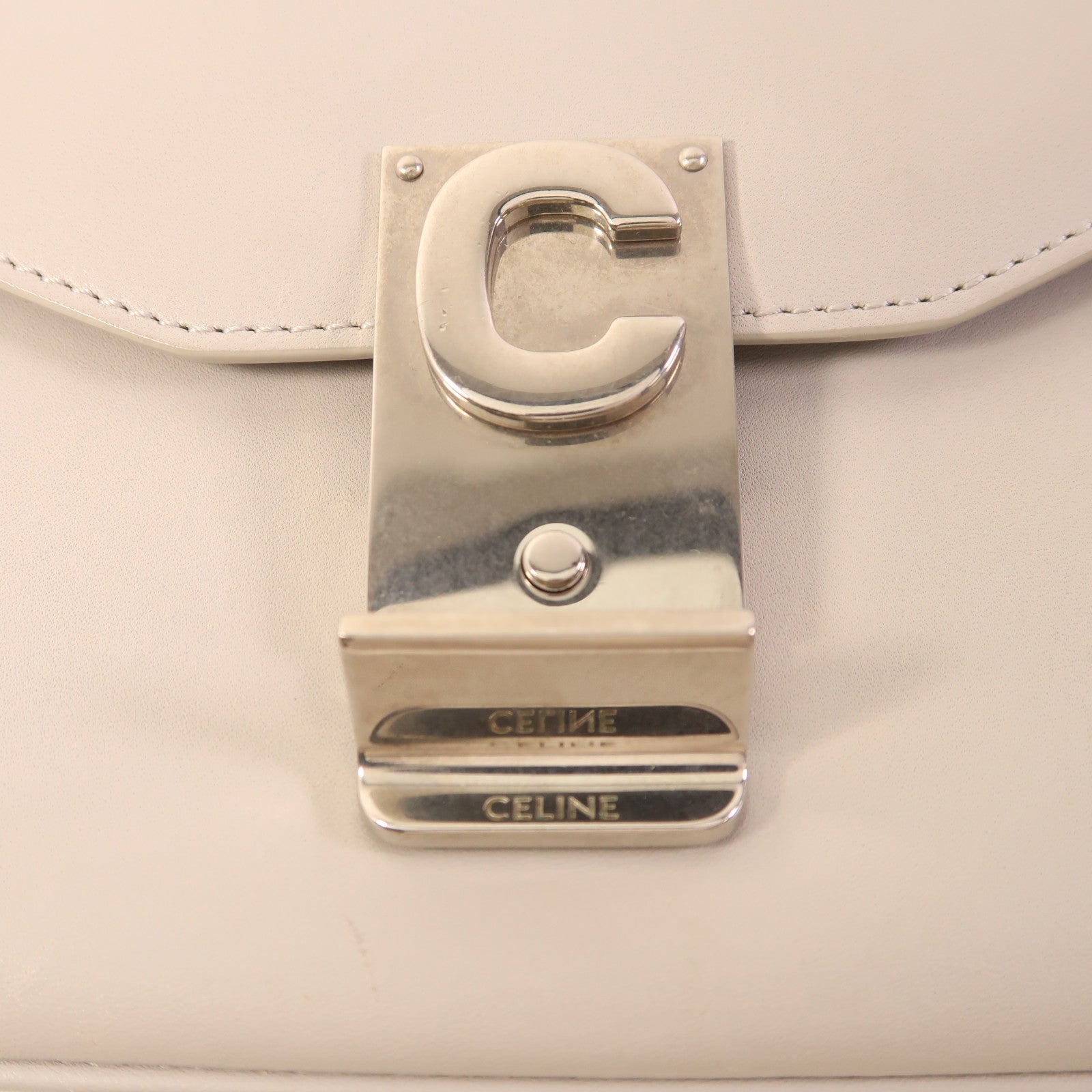 CELINE 牛皮皮革Medium C鏈帶肩背袋