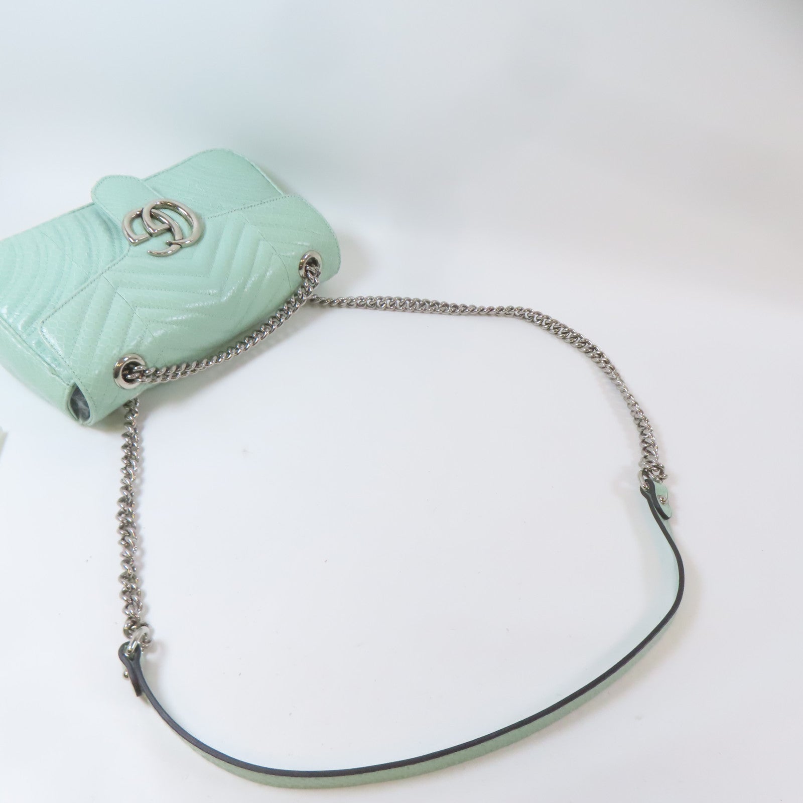 GUCCI 【激減優惠】蛇皮皮革GG Marmont銀扣鏈帶肩背袋淺綠色