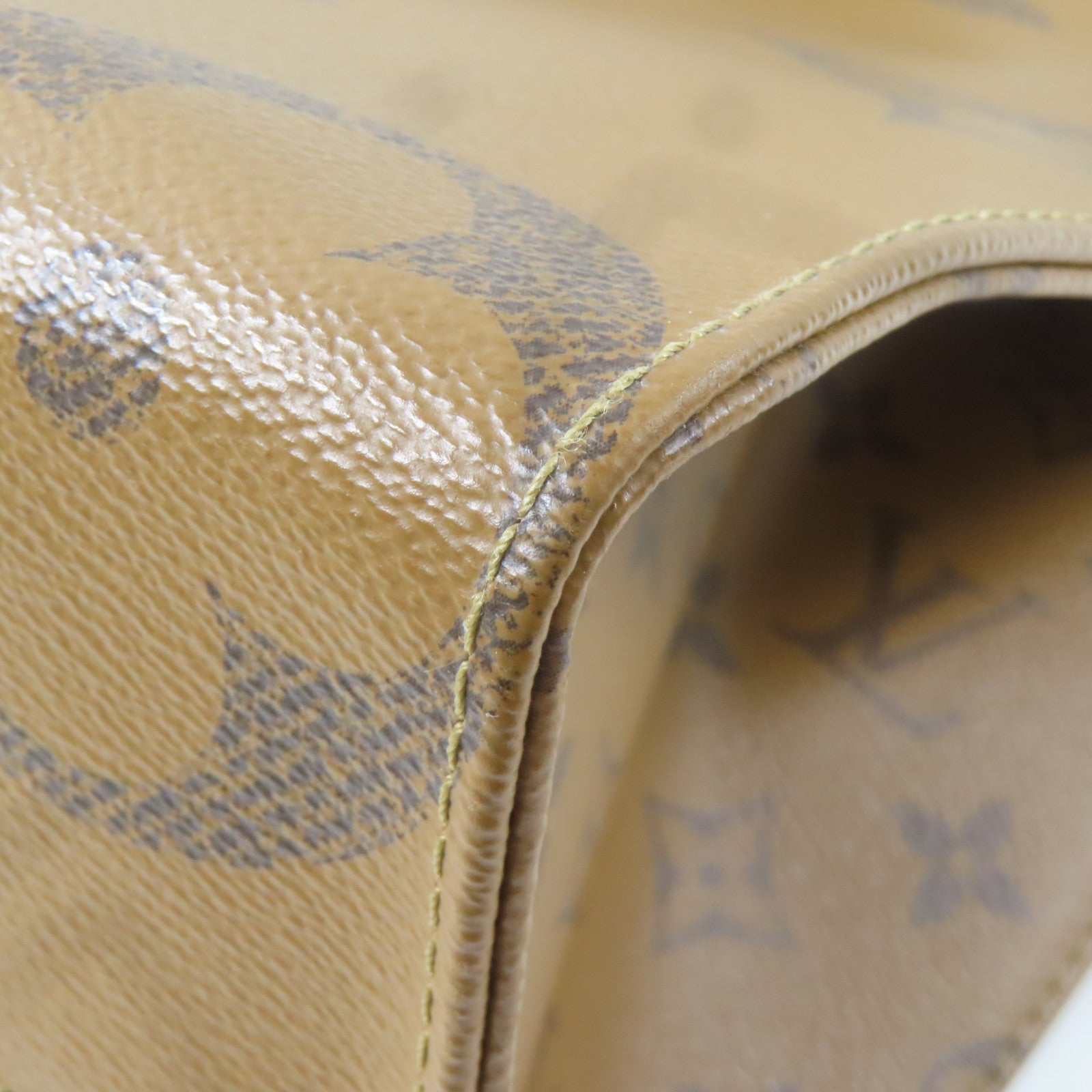 LOUIS VUITTON Monogram/Monogram Reverse On The Go MM金扣手挽肩背兩用袋啡色