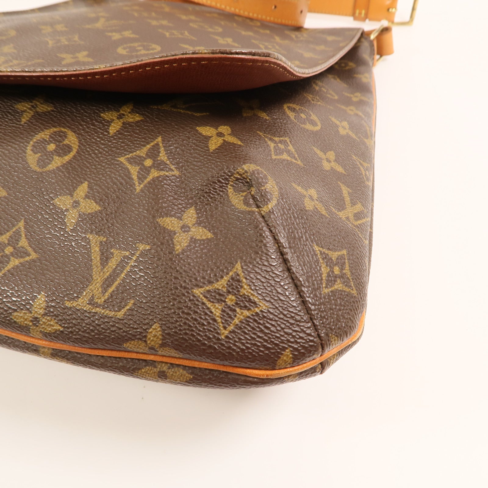 LOUIS VUITTON Monogram Musette Salsa金扣肩背袋