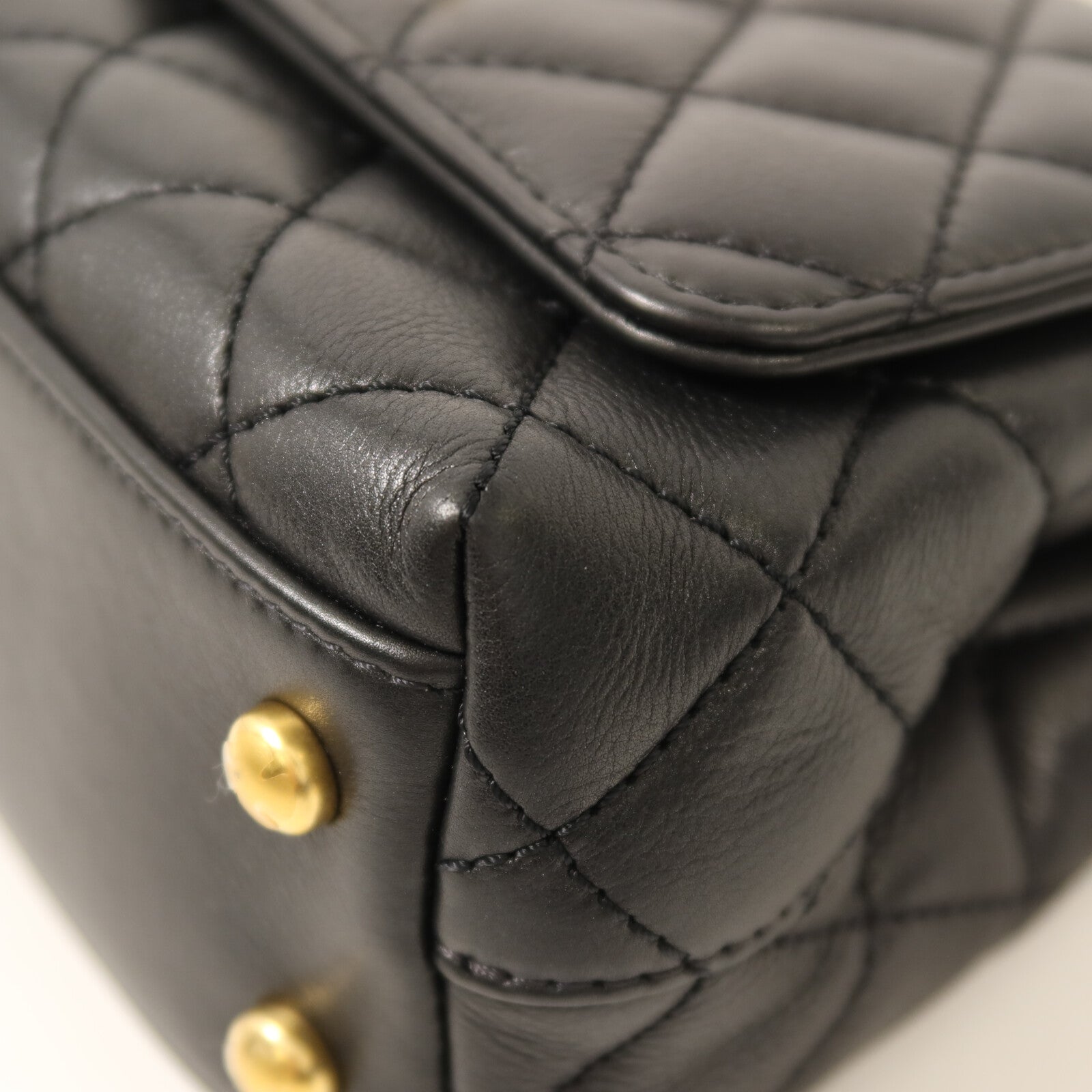CHANEL 牛皮皮革Coco Handle Mini金扣鏈帶手挽肩背兩用袋